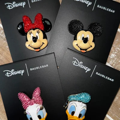 Disney 3D Character Pin - Daisy Duck | BaubleBar (US)