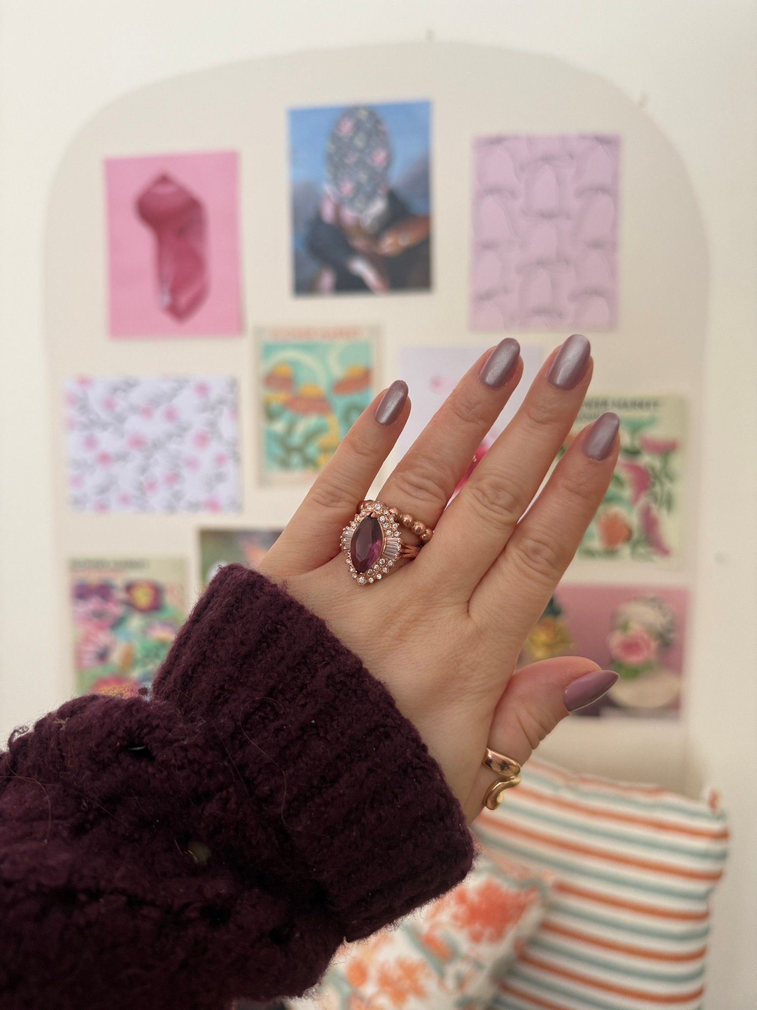 I love these velvet press on nails!

#LTKPetite #LTKFindsUnder50 #LTKBeauty