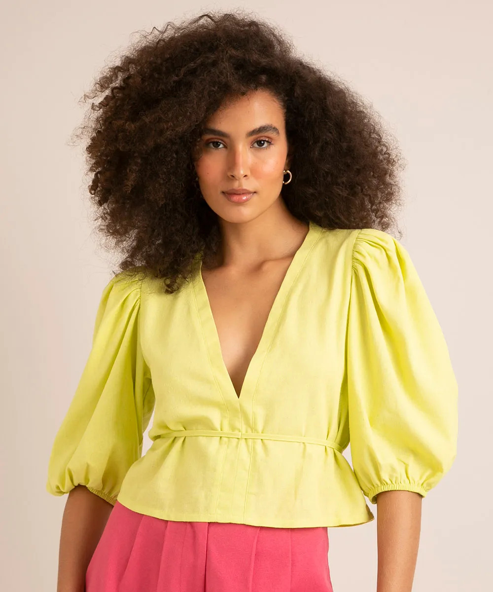 blusa com linho manga bufante decote v verde | C&A (BR)
