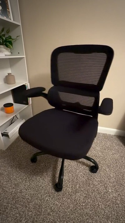 POV: compras una silla… y termina siendo la MEJOR decisión de tu espalda 😮‍💨✨

Unboxing + armado conmigo 🛠️, más fácil de lo que pensé 😅

Desde que la armé supe que esto iba a cambiar mis días:
✔️ Soporte lumbar que se siente increíble
✔️ Tela fresca (bye calor 🔥)
✔️ Ajustes que se adaptan a mí

Ahora sí… lista para trabajar cómoda TODO el día 🤍

¿Te gustaría probarla? 👀

#unboxing #amazonfinds #workfromhome #momlife #collab

#LTKmomlife #LTKvlog #LTKSaleAlert