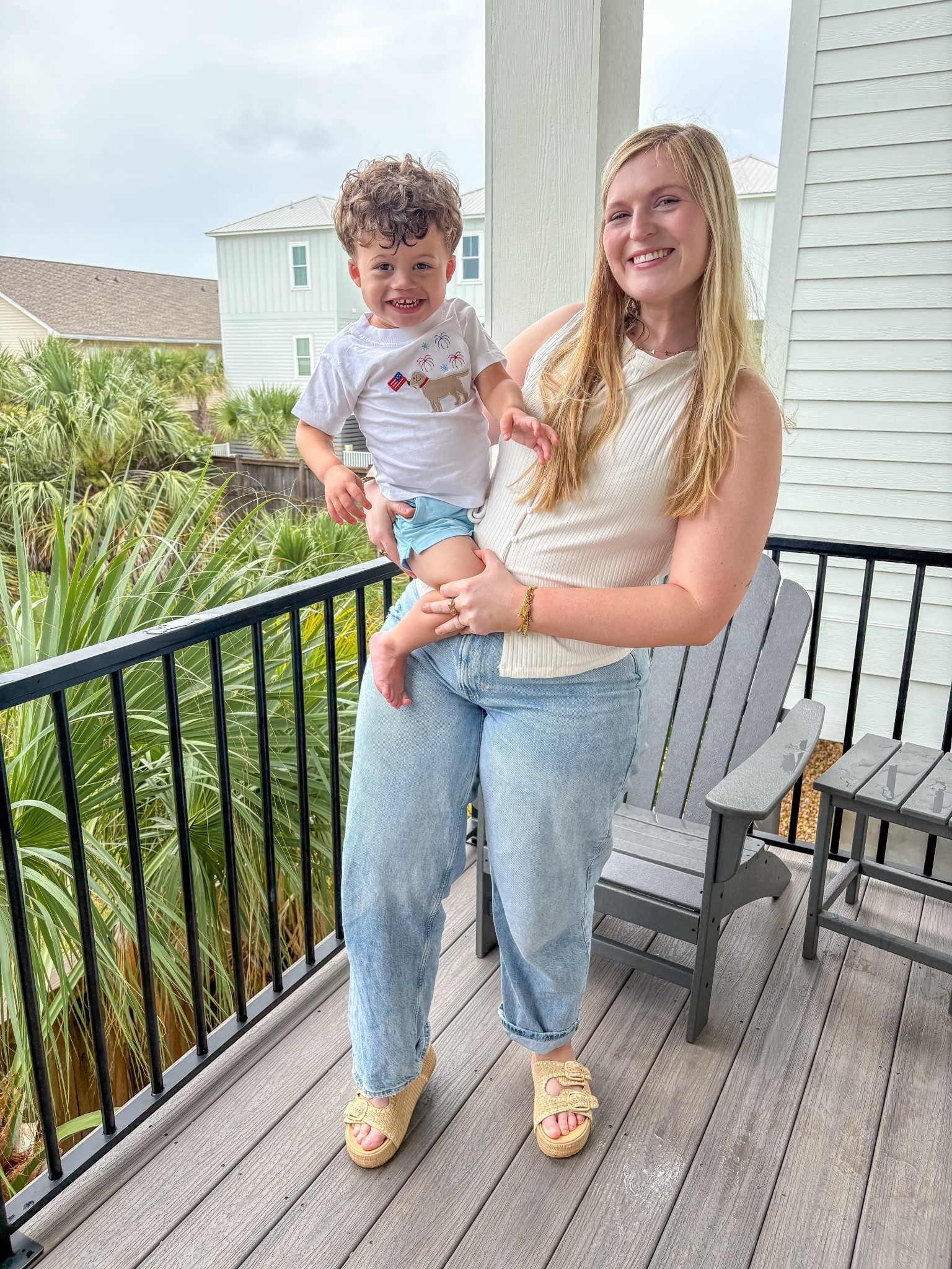 Beach dinner outfit, postpartum beach trip, midsize outfit