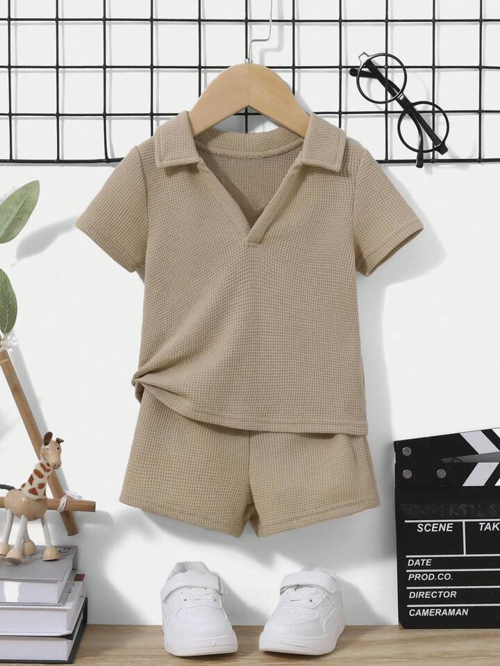 SHEIN Baby Boy Casual Collared T-Shirt And Shorts Set | SHEIN