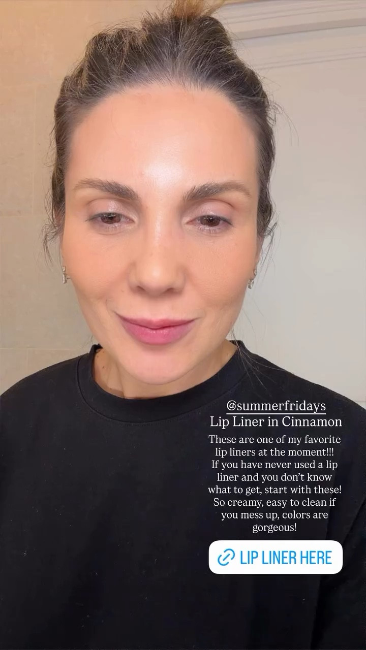 @summerfridays 
Lip Liner in Cinnamon  These are one of my favorite lip liners at the moment!!!
If you have never used a lip liner and you don’t know what to get, start with these! So creamy, easy to clean if you mess up, colors are gorgeous!