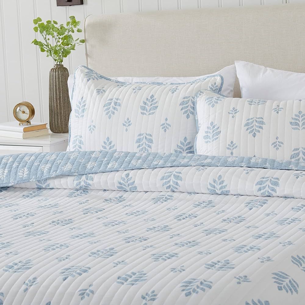 Great Bay Home 3-Piece Full/Queen Reversible Lightweight Quilt Comforter with 2 Shams | All-Seaso... | Amazon (US)