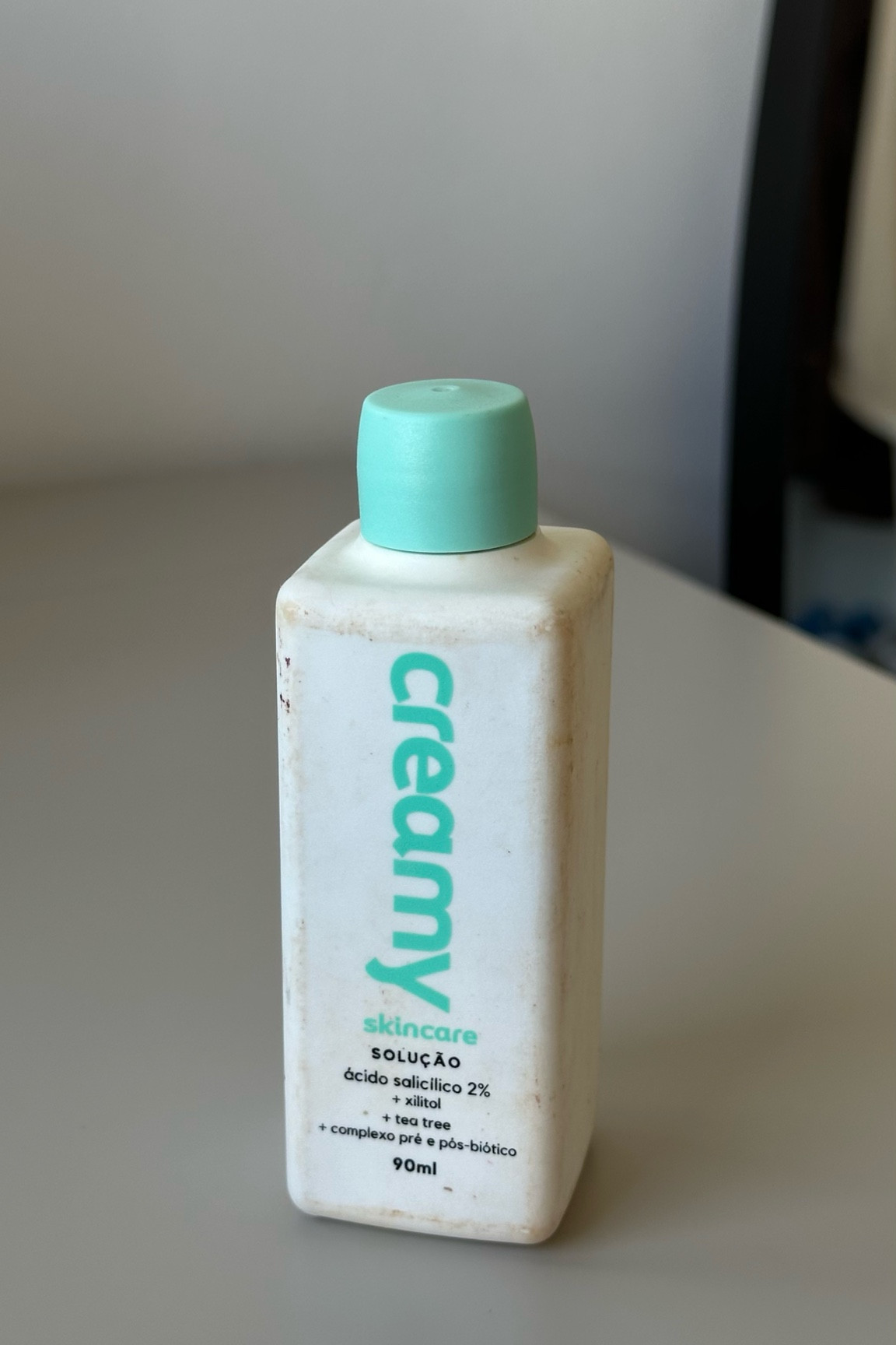 Solução tônica antiacne para peles oleosas e acneicas. Creamy Ácido Salicílico atua no controle da oleosidade, cravos e espinhas.

A Solução Creamy Ácido Salicílico reduz imediatamente a oleosidade, desobstruindo os poros e fazendo uma esfoliação química superficial, que evita a formação de cravos e espinhas. Traz um complexo que equilibra a microbiota da pele, impedindo a proliferação de bactérias nocivas, como a bactéria causadora da acne.