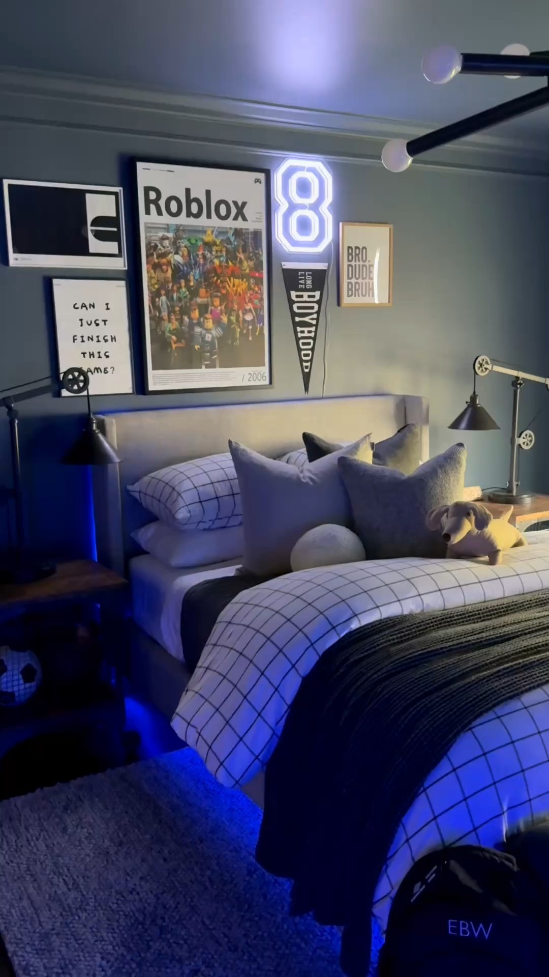 I officially entered my ‘cool mom era’, according to my son, after I created the gamer bedroom of his dreams.

The red room is gone and the Roblox gamer bedroom entered the chat 🎮🩷

#LTKmomlife #LTKSaleAlert #LTKHome