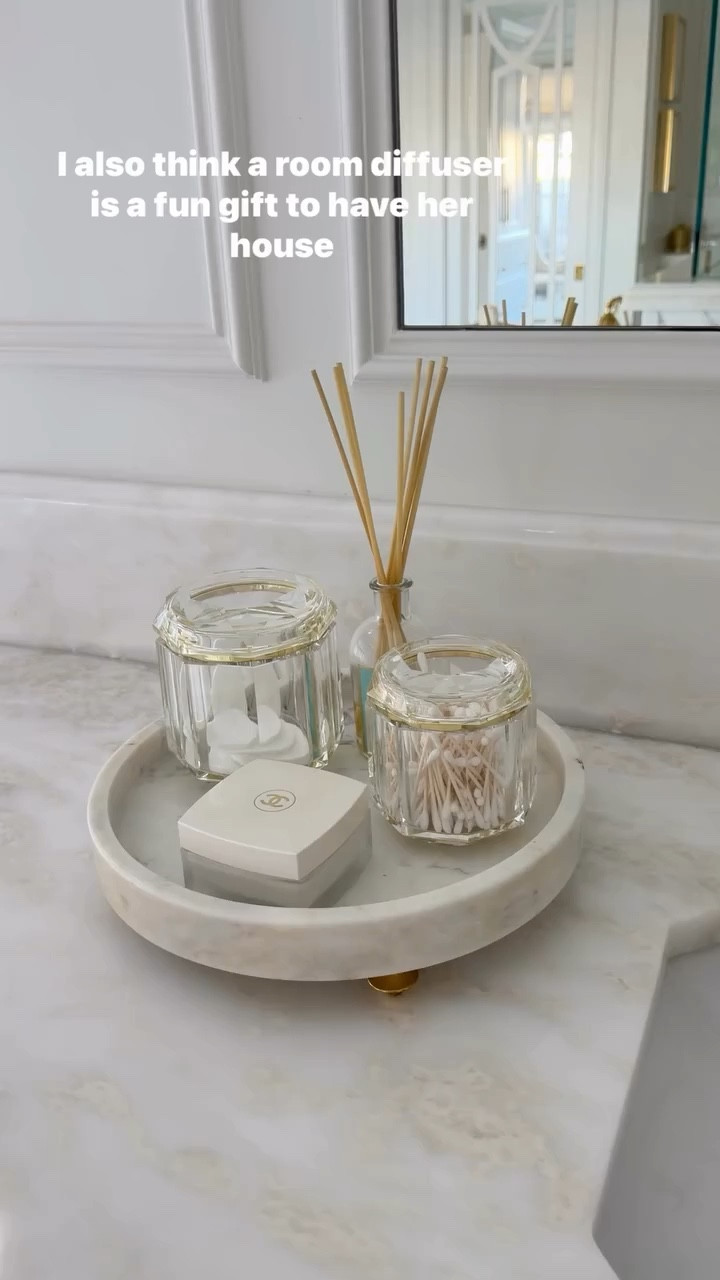 I also think that a room diffuser is a great gift to have your mom’s house smelling amazing! Linking some of my faves for you here! 

#LTKmomlife #LTKMothersDay #LTKHome