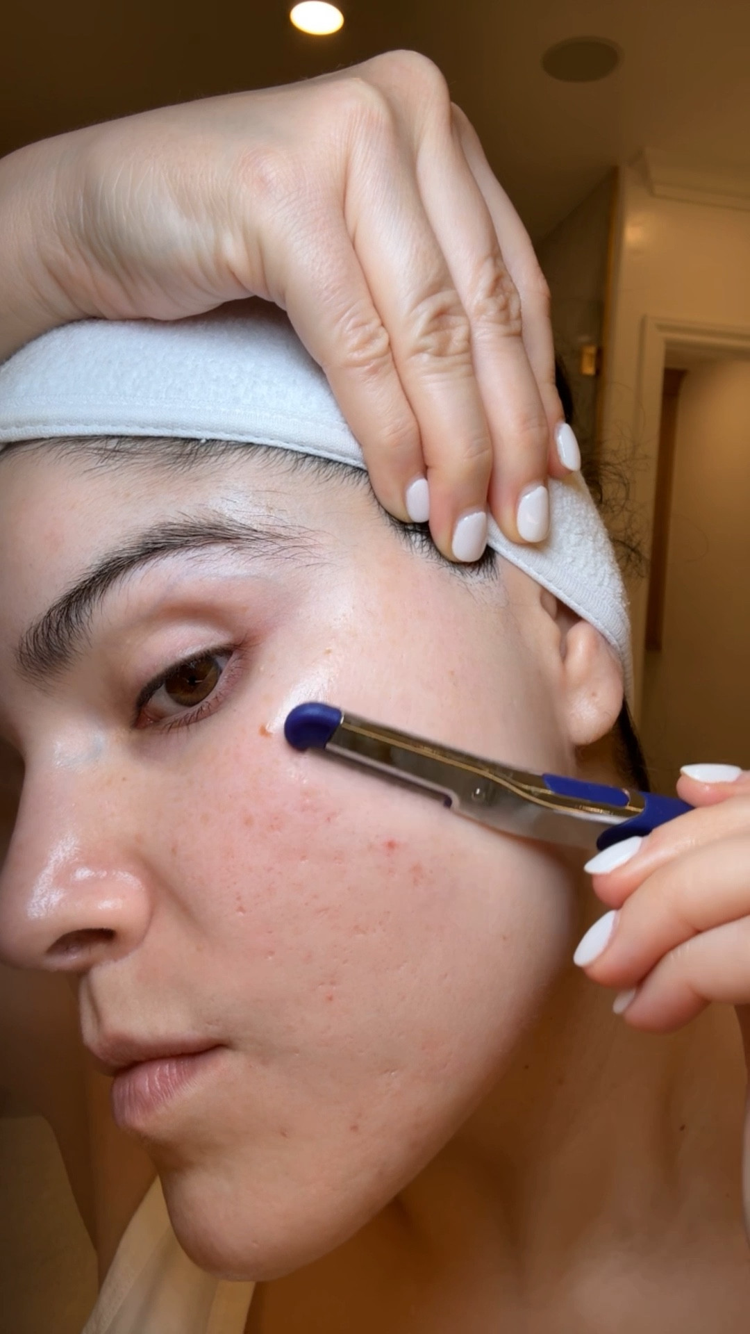 Dermaplane with flamingo 
Dermaplane, flamingo razor

#LTKFindsUnder50 #LTKHoliday #LTKGiftGuide