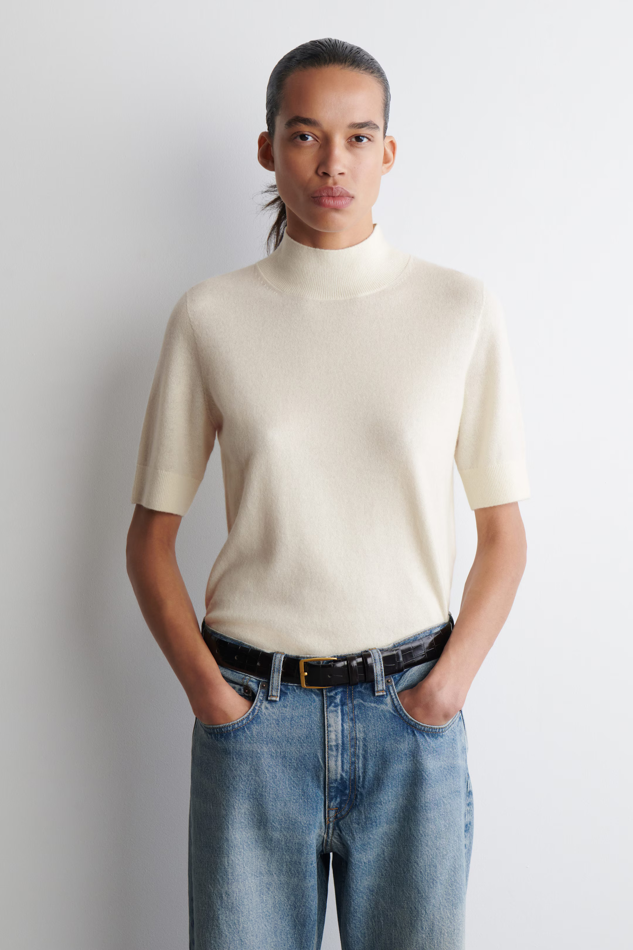 CASHMERE MOCK-NECK T-SHIRT - IVORY | COS | COS (EU)