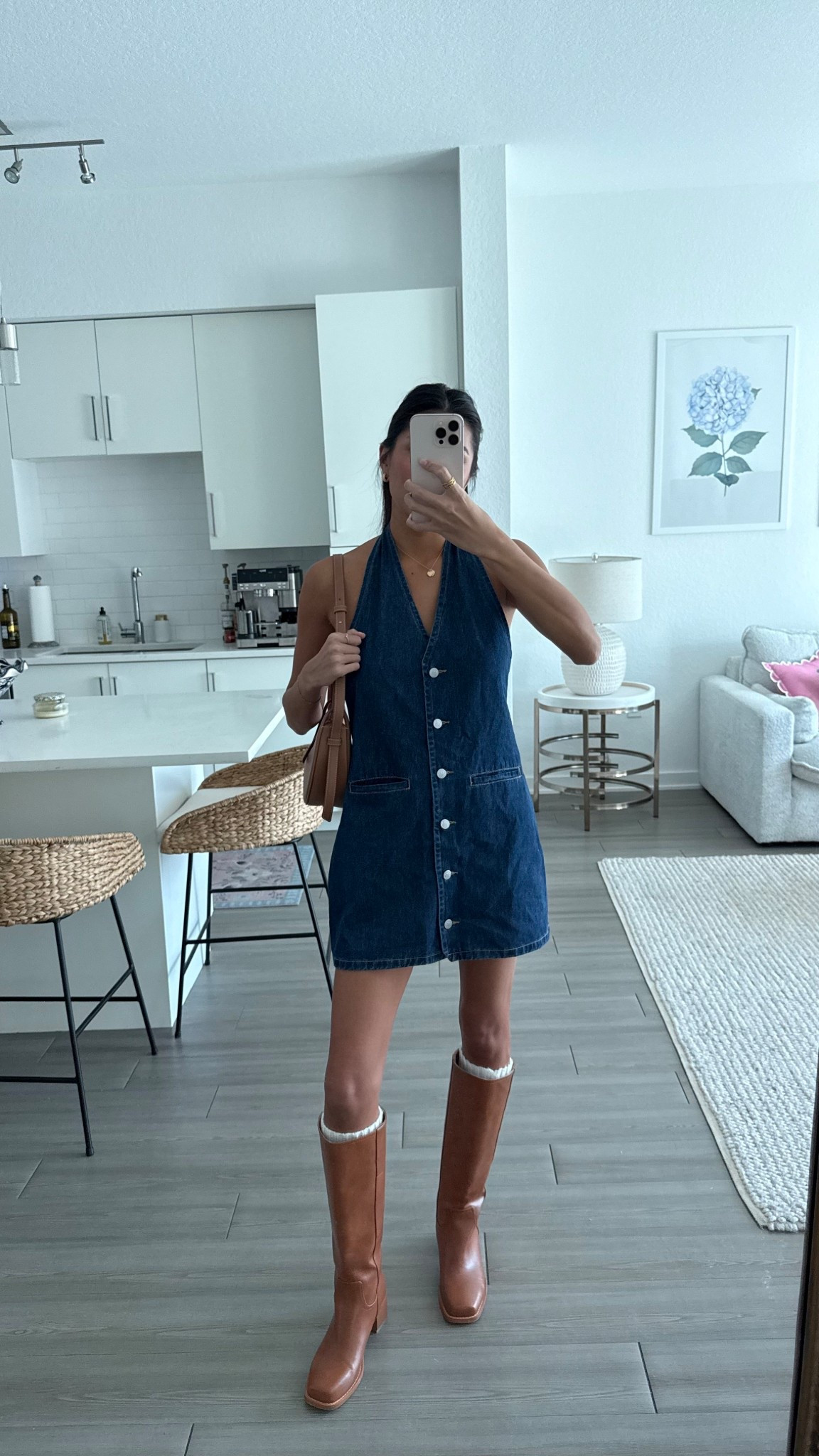 dark denim just screams fall!!

#LTKStyleTip #LTKHoliday