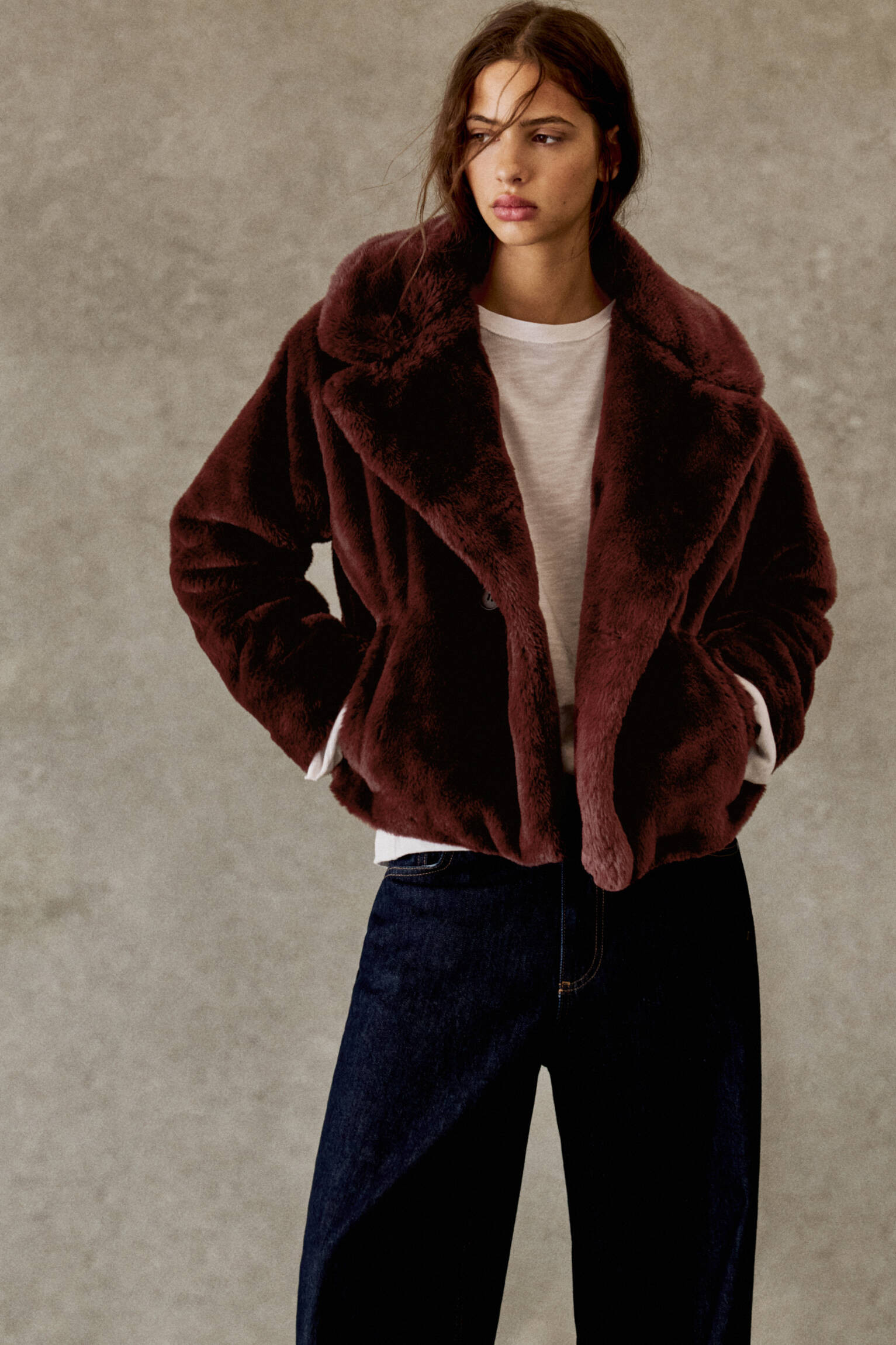 Manteau court fausse fourrure - pull&bear | PULL and BEAR FR