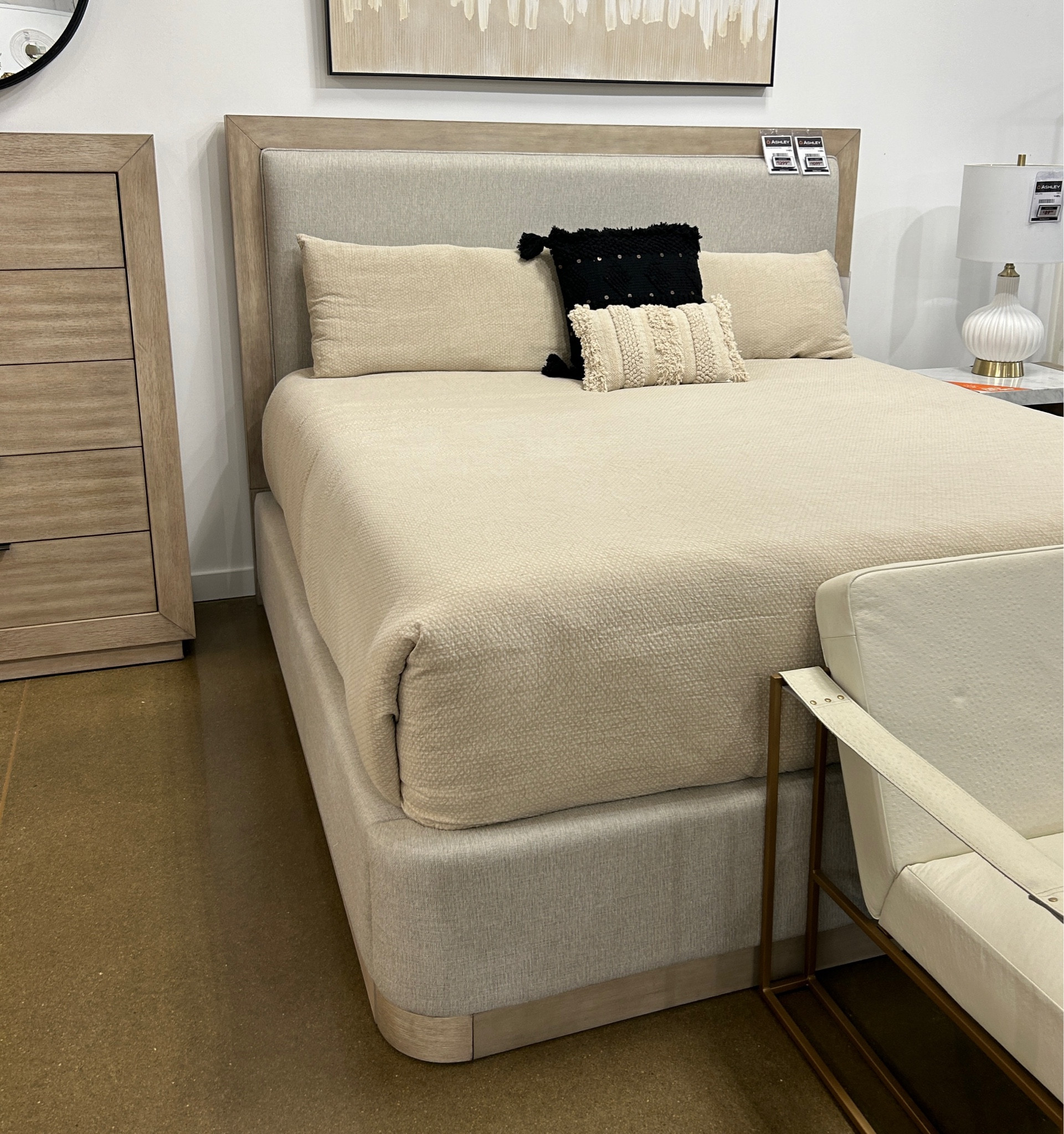 I’ve shared this beds many times and saw it in person today! Absolutely stunning! Great quality. Love the wood and upholstered combo. 

Bed, bedroom, upholstered bed, neutral bed 

#LTKsalealert #LTKhome