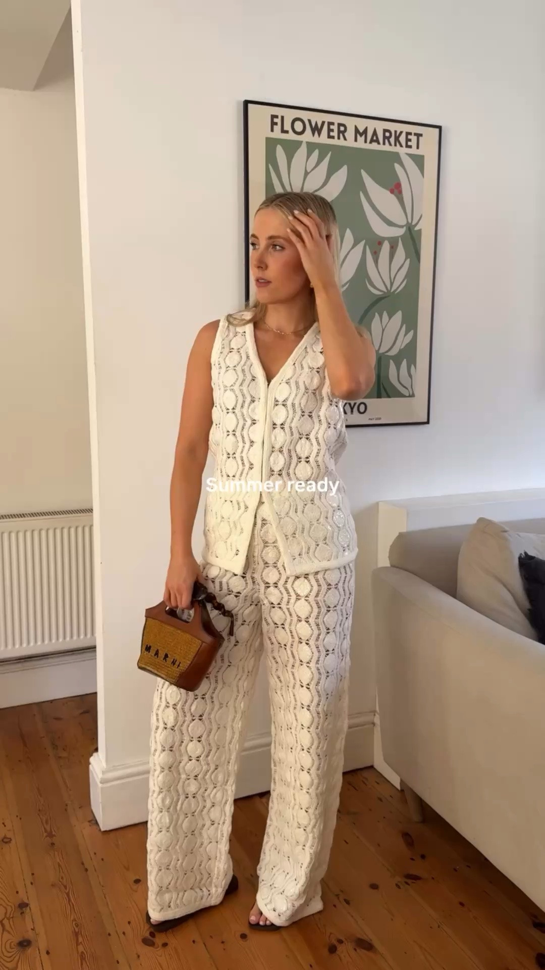 The UK heatwave got us all feeling some kind of way ☀️ Happy bank hol, styling my new coord the perfect holiday addition 🤍