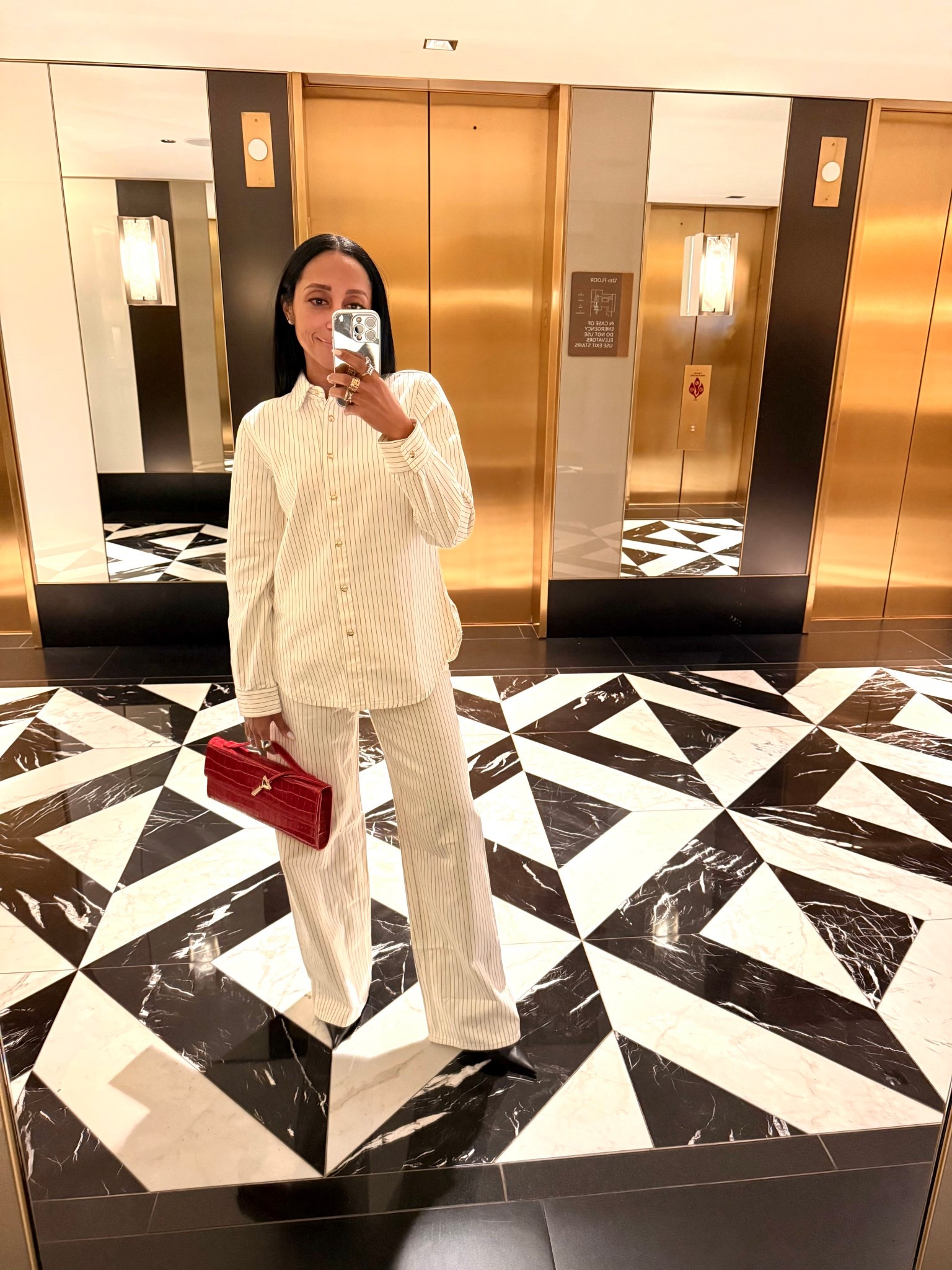 Weekend getaway in Chicago

#LTKStyleTip #LTKItBag #LTKSeasonal