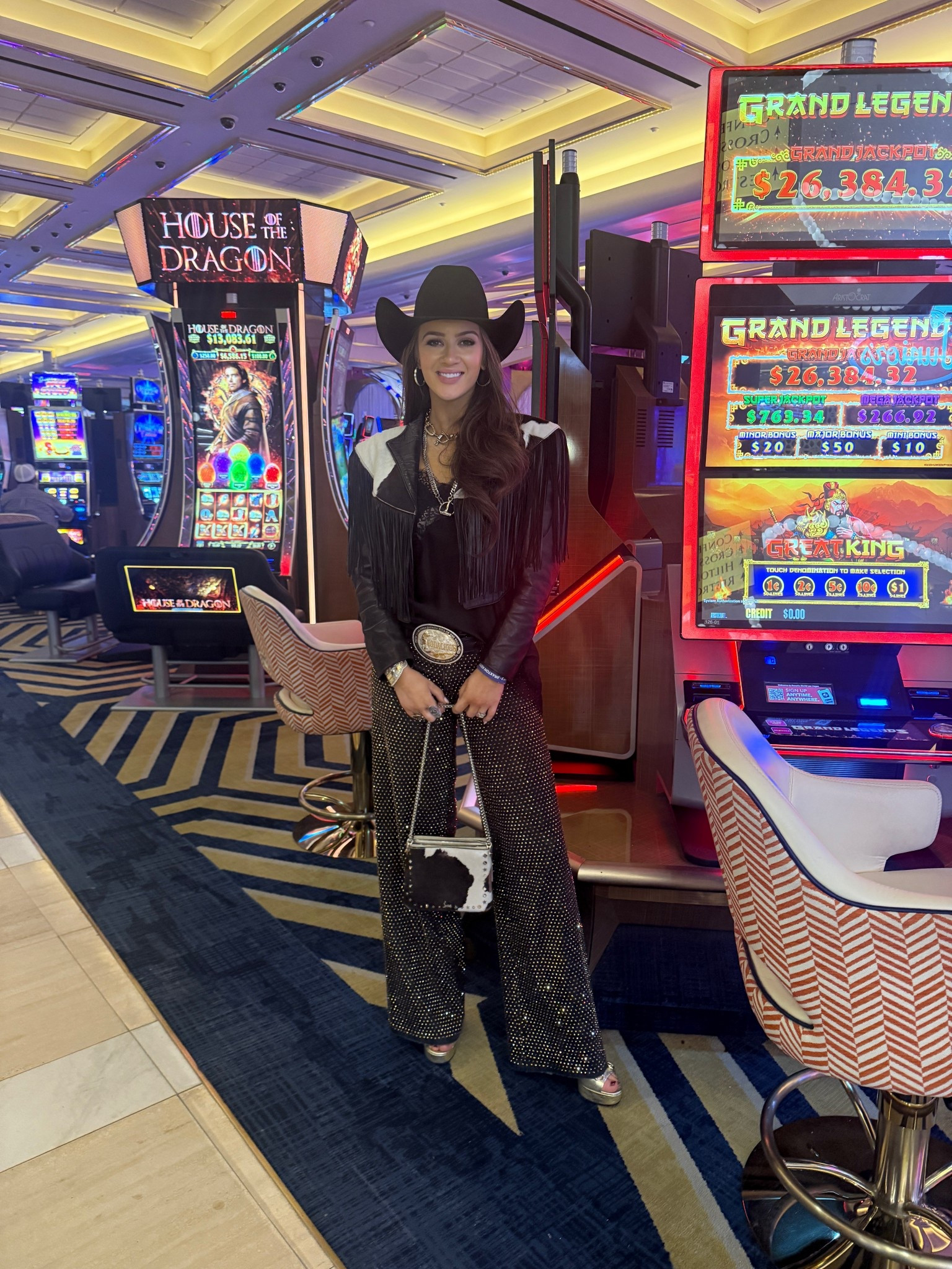 Statement jeans! True to size… wore to round 3 at NFR for gold night! 🖤