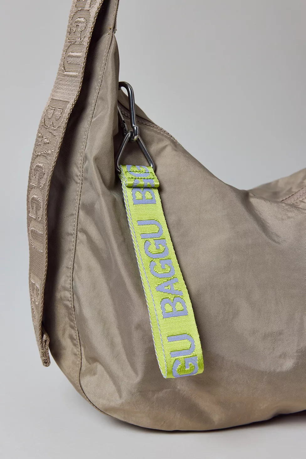 BAGGU UO Exclusive Recycled Logo Keychain | Urban Outfitters (US and RoW)