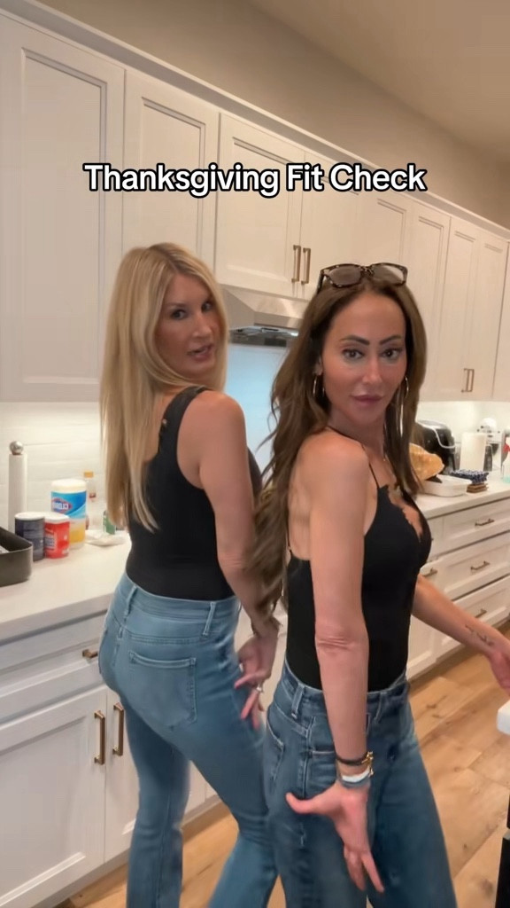 Besties twin holiday look!

#LTKparties #LTKover40 #LTKHoliday