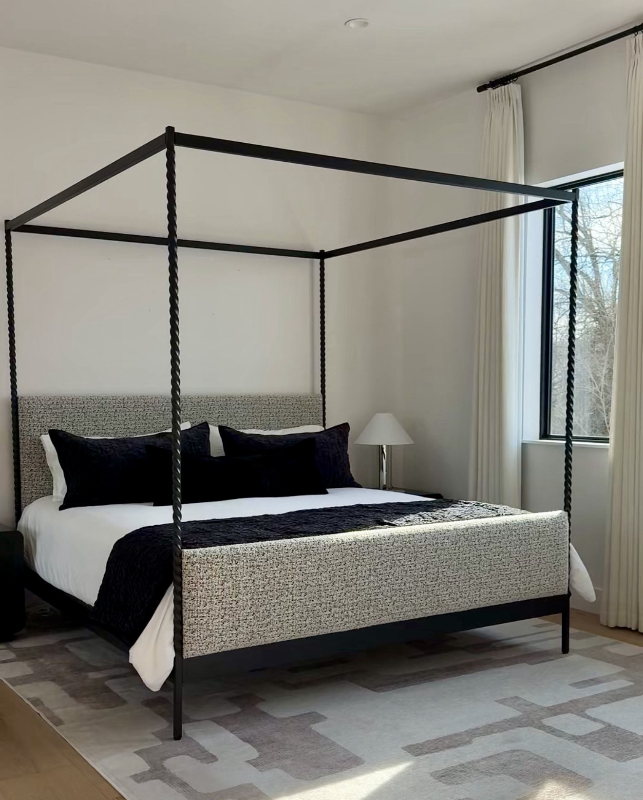 I’m focusing on simple, staple pieces this season. Things that look great now and still make sense heading into spring and summer.


#Ad #Wayfair @Wayfair #WayfairPartner 

 #LTKHome