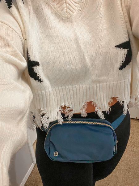 Lululemon belt bag 

#LTKunder100 #LTKGiftGuide #LTKitbag