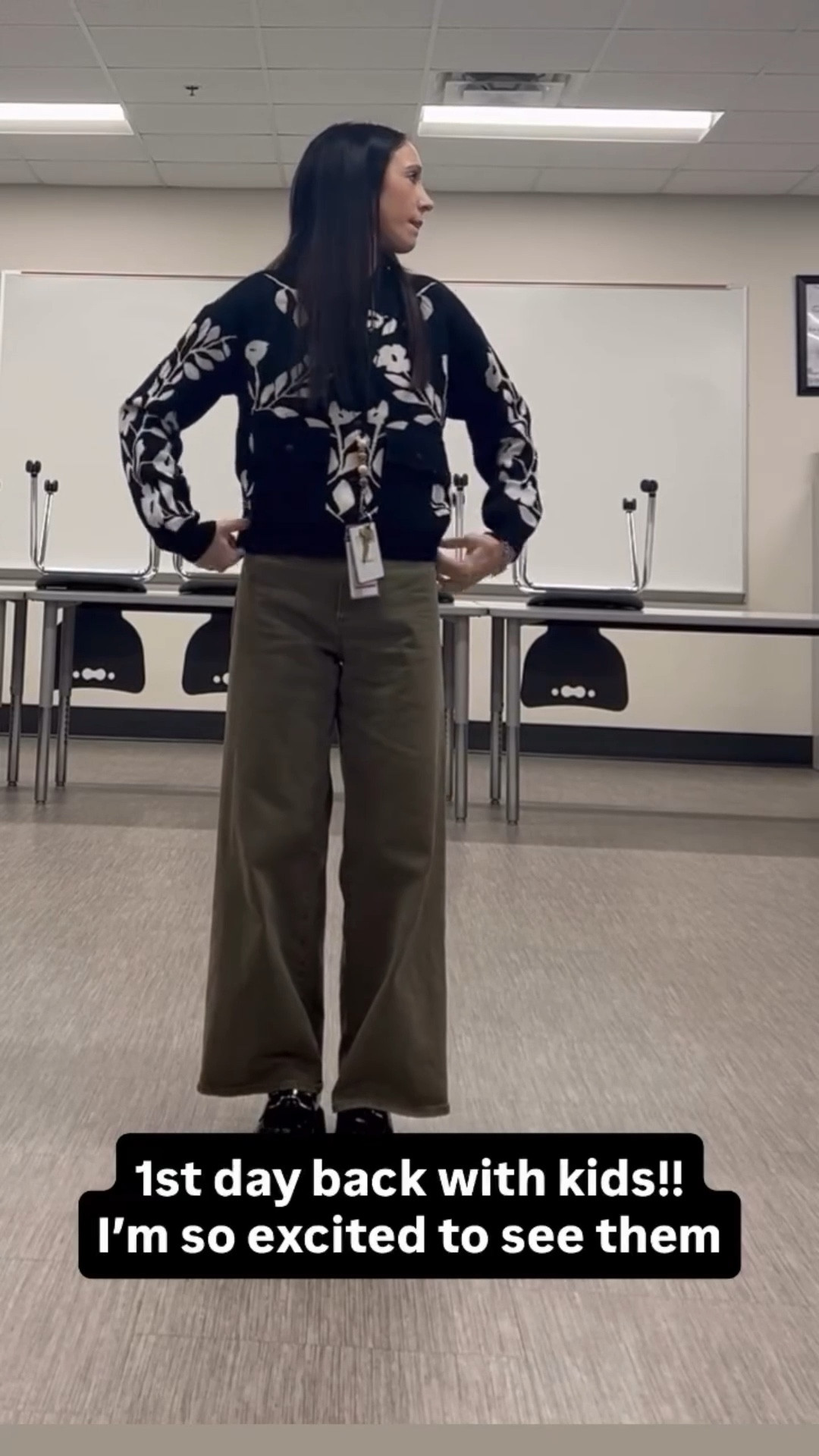 1st day back with kids!!! I’m so excited to see them again!! #toddlermom #teacher #teacherstyle

#LTKmomlife #LTKootd #LTKFindsUnder50