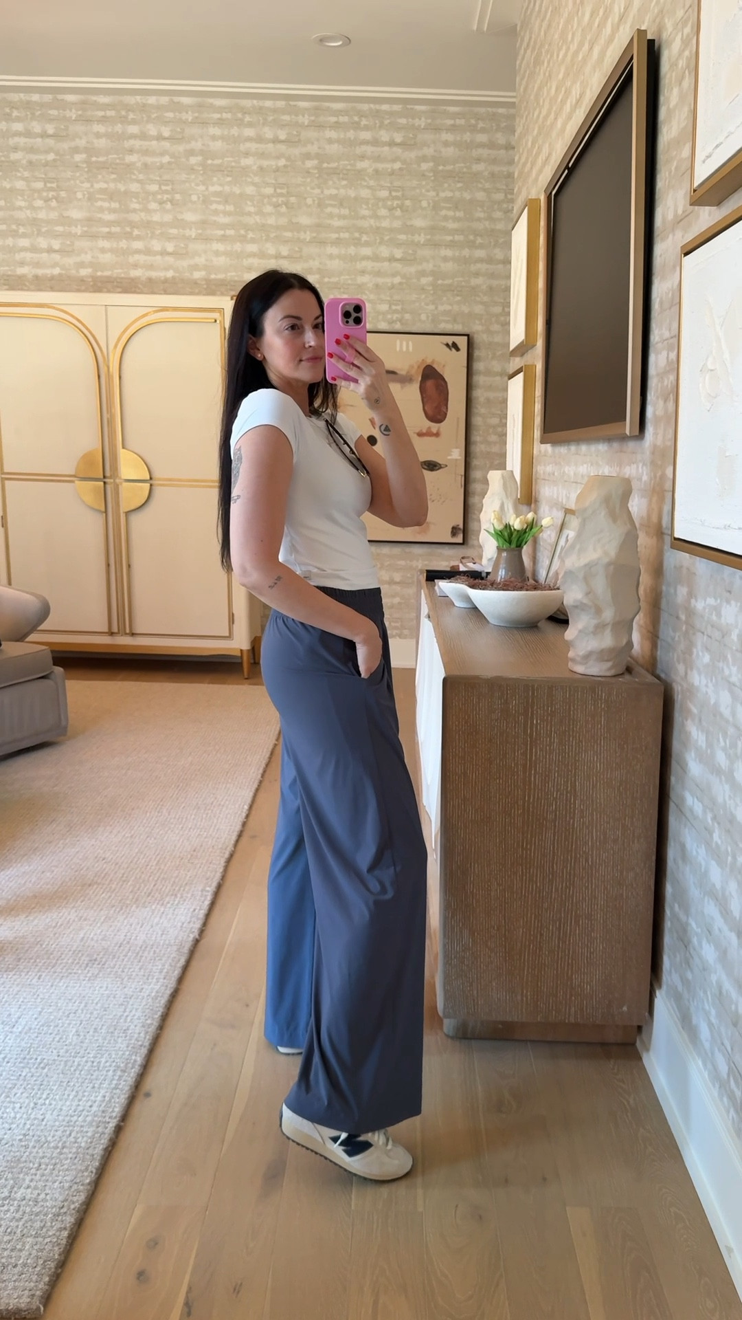 I’ve worn these Vuori Villa pants multiple times this week! They’re a thin, comfy material and wrinkle resistant👏🏼 I’m in a M in the wideleg pants and baby tee #VuoriPartner @vuori

#LTKActive #LTKootd #LTKTravel