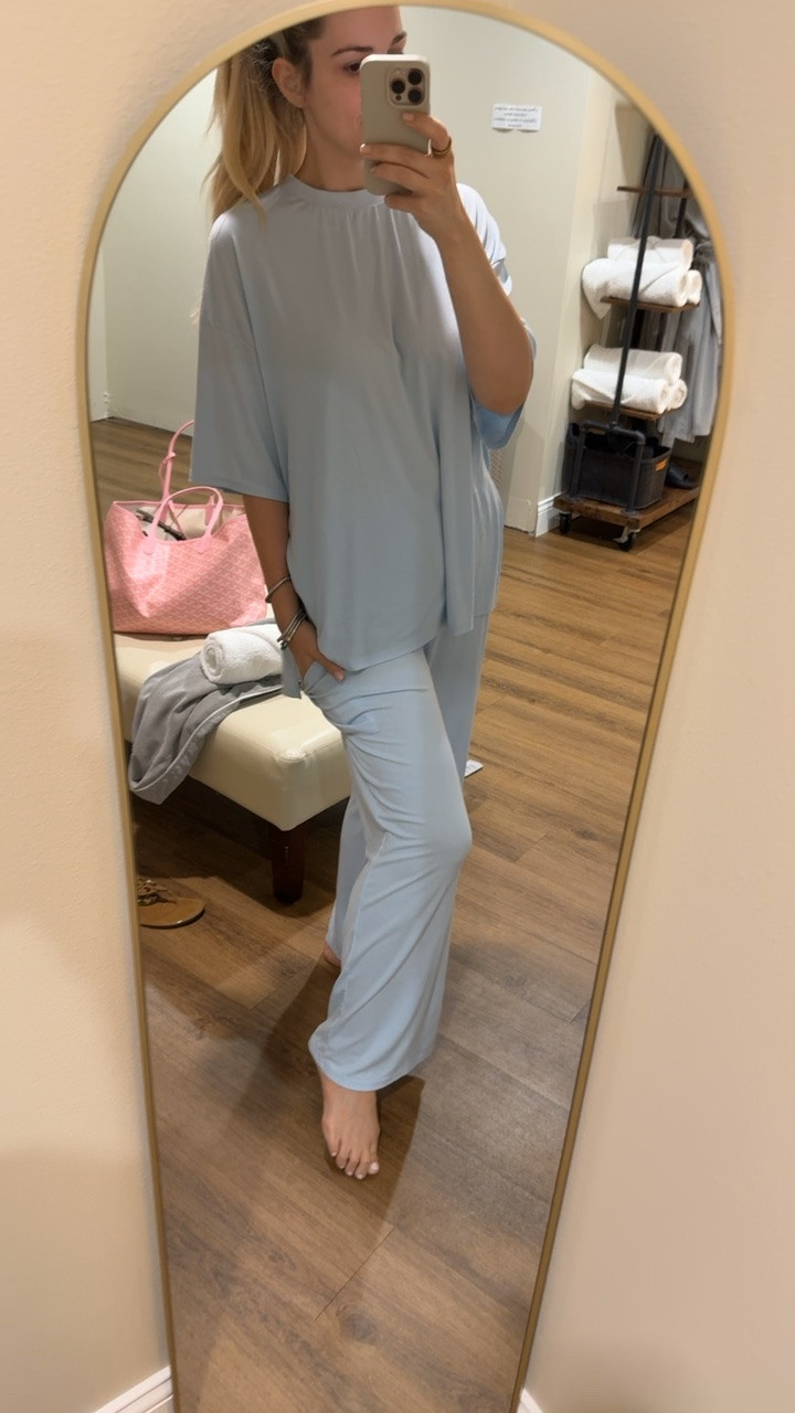 #LTKootd #LTKmorningroutine #LTKSaleAlert