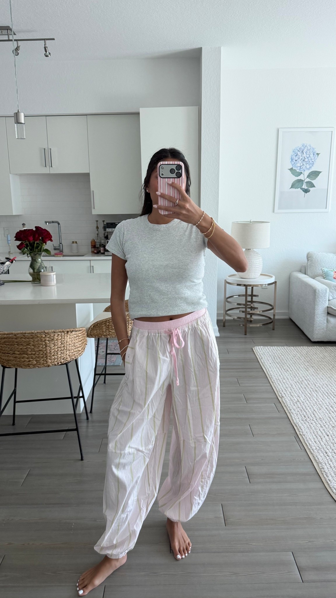 perfect for lounging! wearing a size small