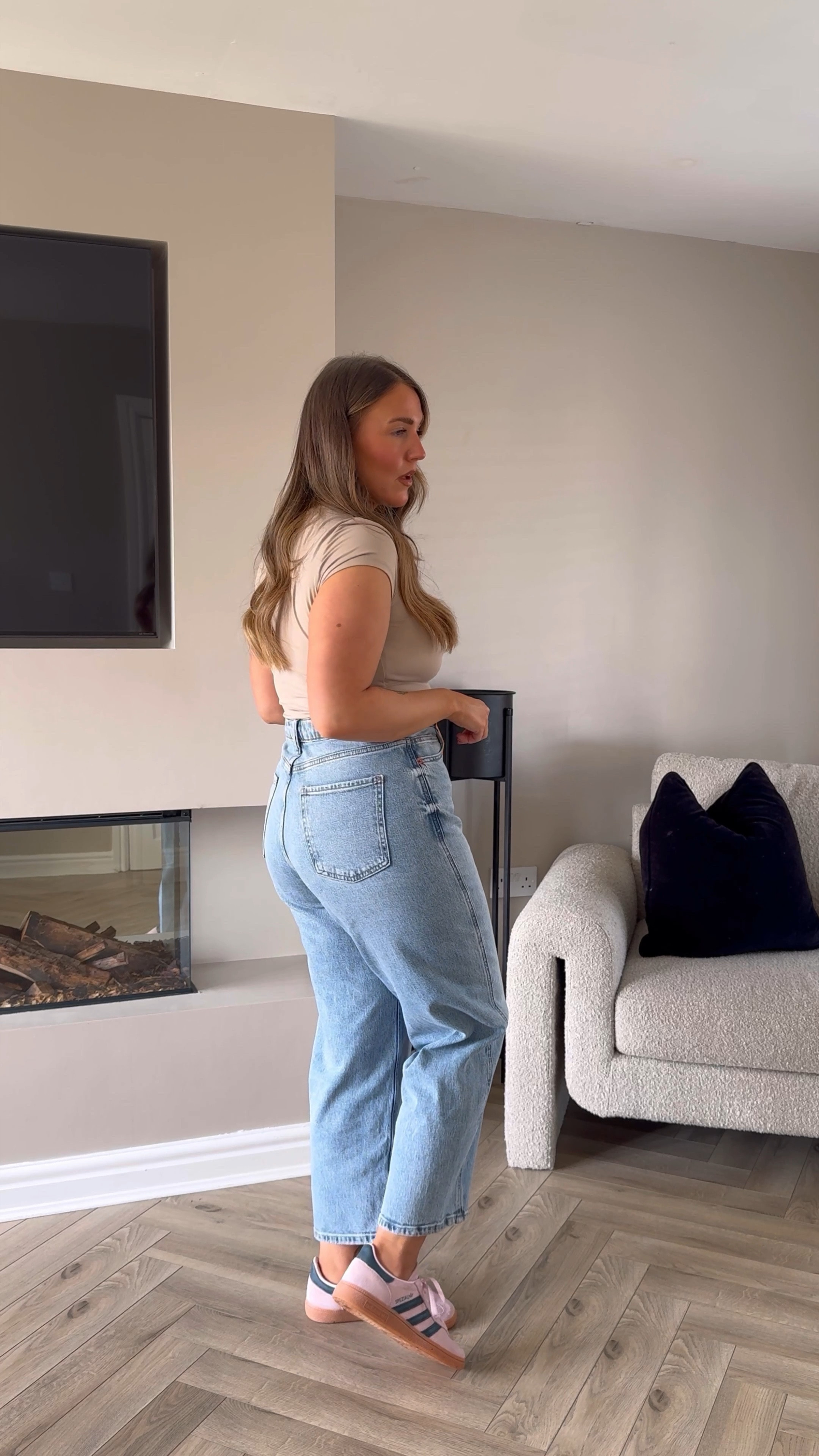 A lil double denim for spring 🌸👖

Jeans - very true to size! 

Jacket - I wear large 

T-shirt - I wear medium 

#LTKstyletip #LTKSeasonal #LTKmidsize