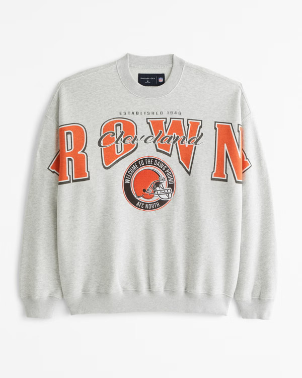 Men's Cleveland Browns Graphic Crew Sweatshirt | Men's Tops | Abercrombie.com | Abercrombie & Fitch (US)