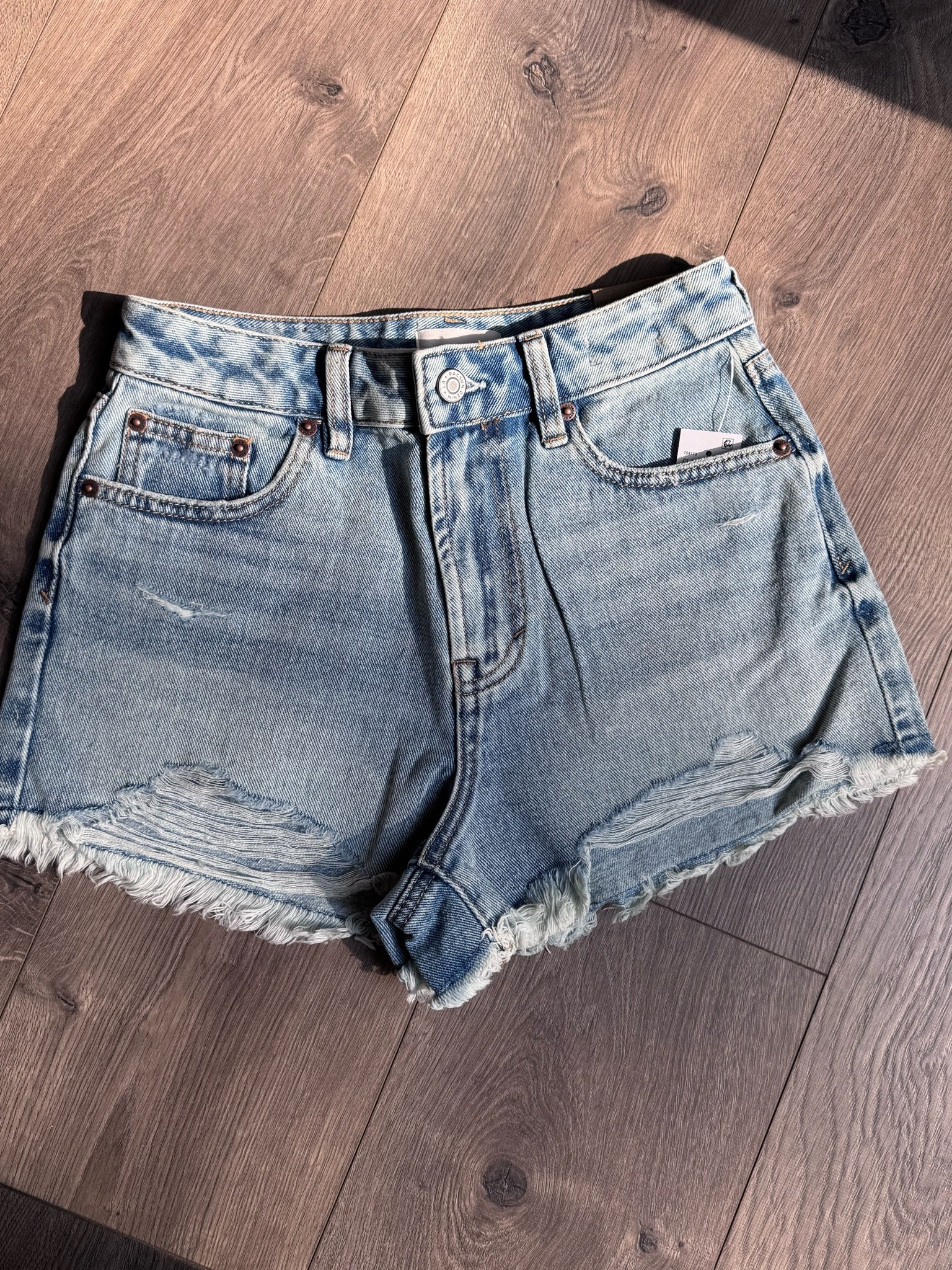 Pacsun Ivy high rise festival shorts

#LTKootd #LTKSeasonal