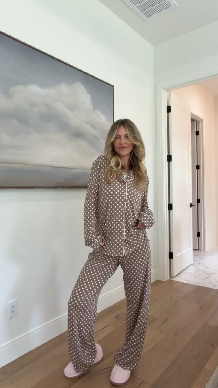 My favorite pajamas are on sale in the cutest polka dot print!

#LTKSaleAlert #LTKOver40