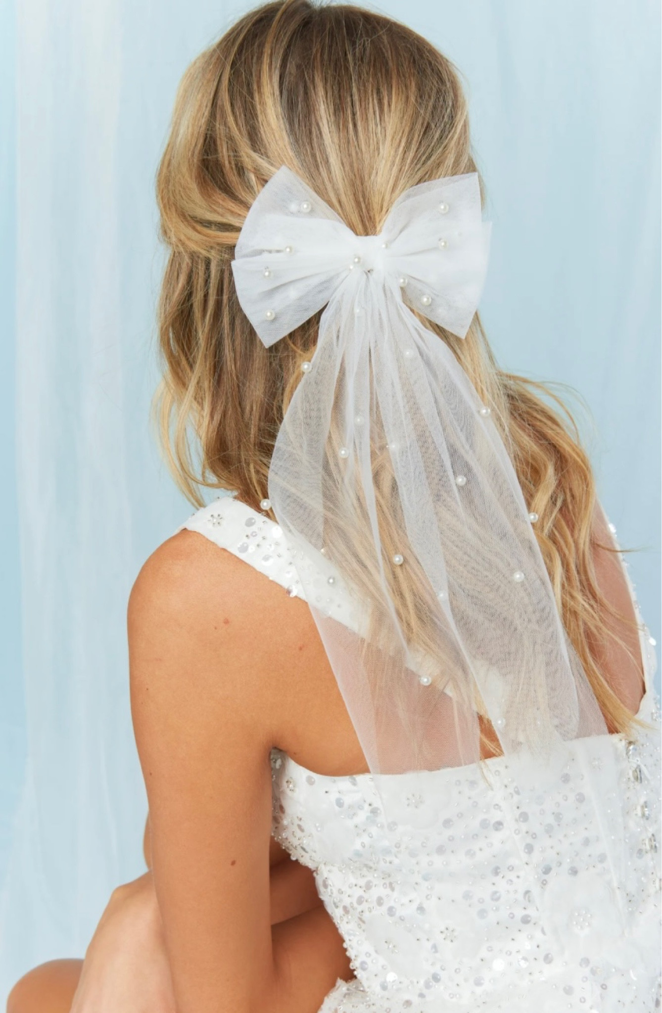 Calling all brides!!! This is the perfect rehearsal dinner bow from Show Me Your Mumu  

#LTKbeauty #LTKwedding #LTKfindsunder50