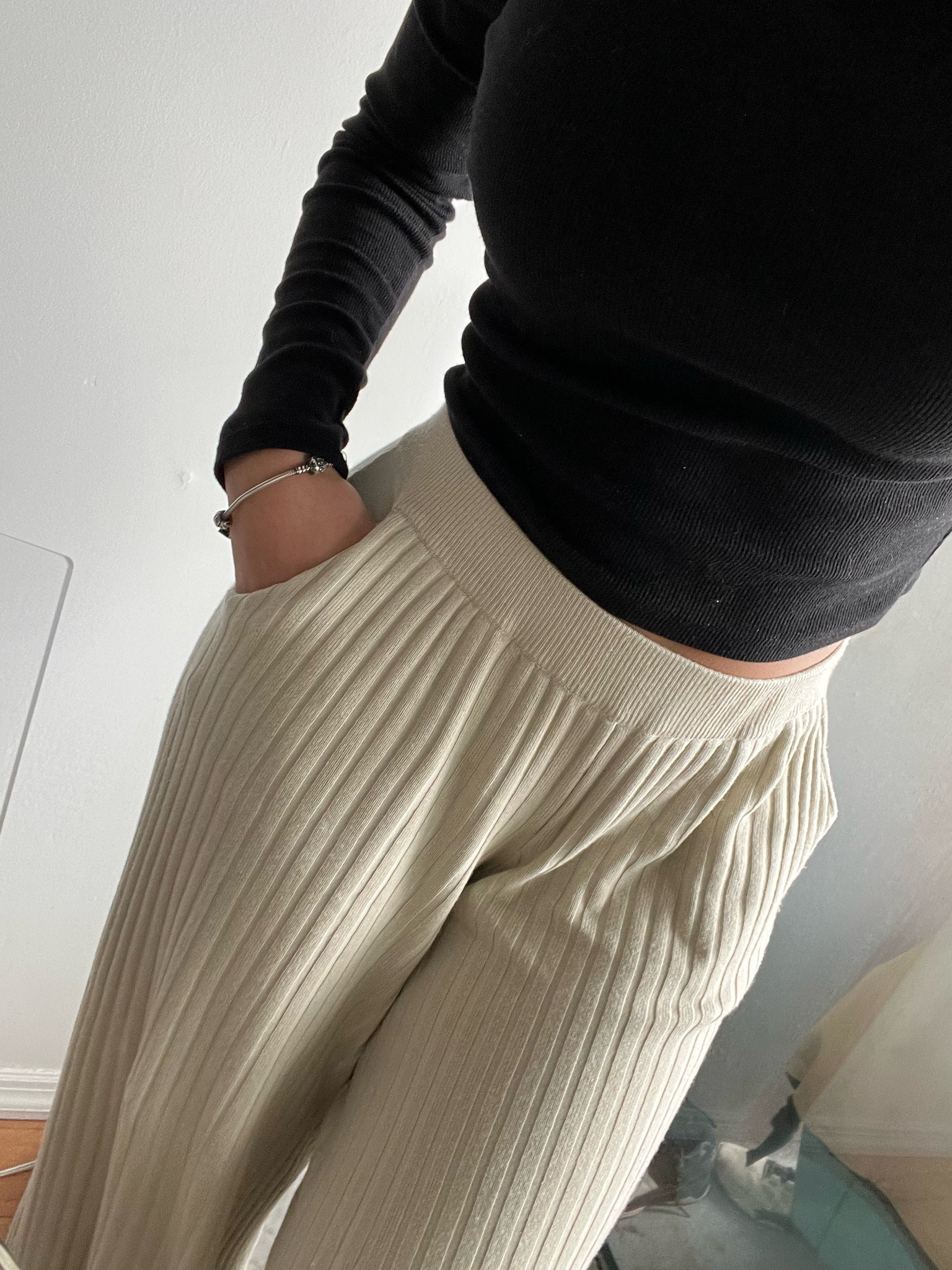 Best flowy pants 

#LTKSeasonal #LTKstyletip #LTKworkwear