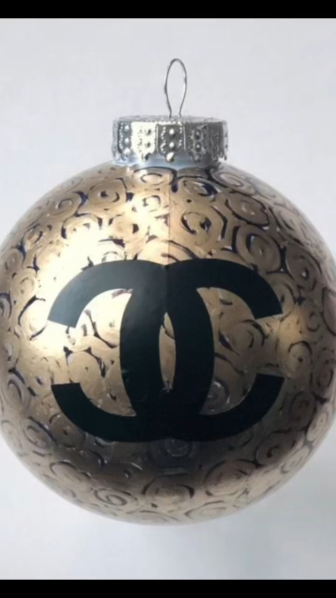 Let’s decorate our own Christmas ornaments using markers. Makes a great personalized gift.

#LTKHoliday #LTKGiftGuide #LTKSeasonal