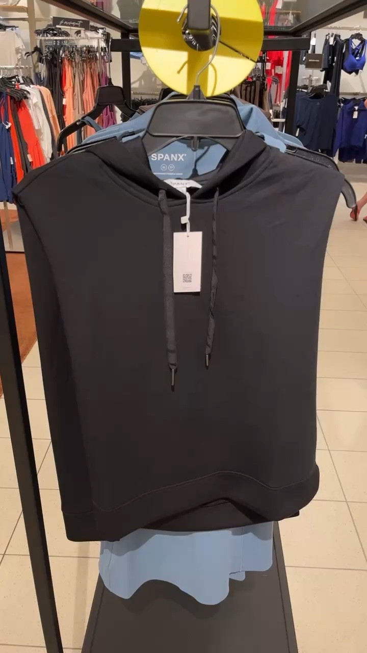 One of the items from the Nordstrom anniversary sale in the most excited about! I grabbed in size xs, color black. It’s adorable in black and the cream is gorgeous 

#LTKFindsUnder100 #LTKStyleTip #LTKSaleAlert