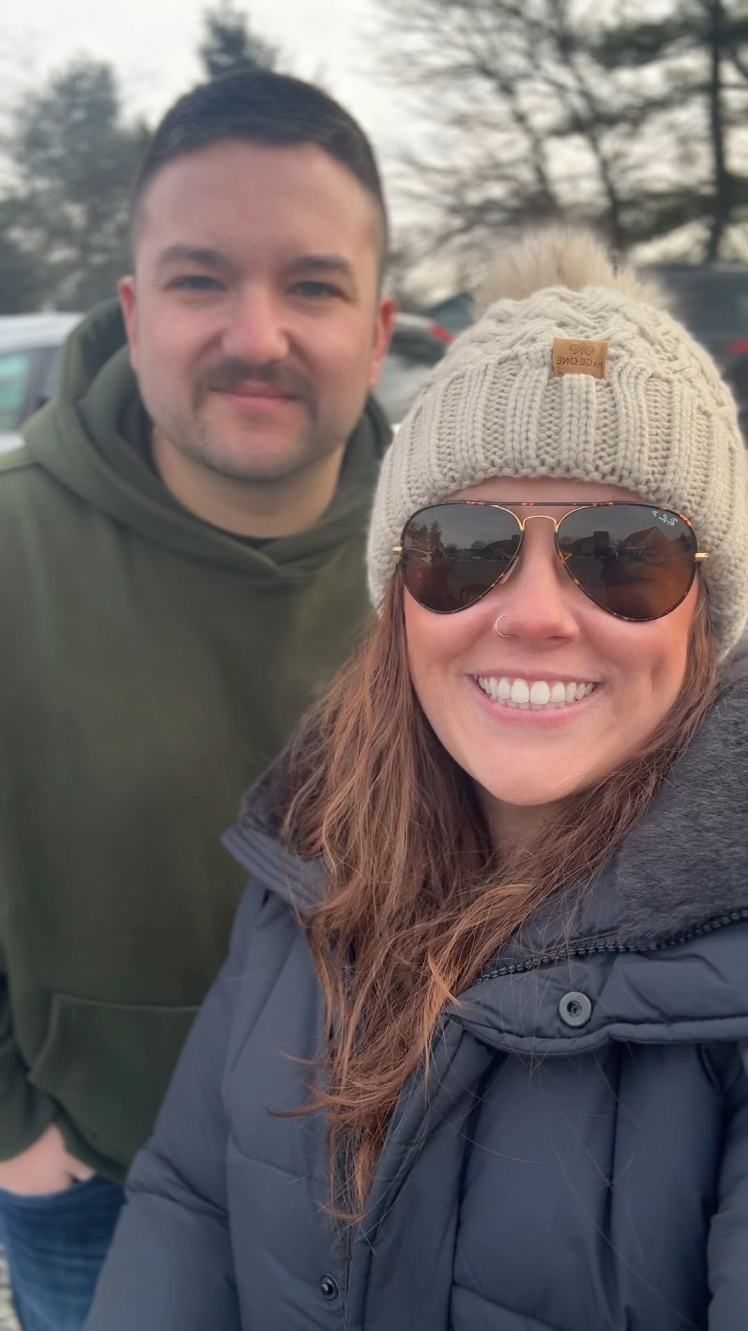 Kringle Market in Hillsborough was such a holiday win 🎄✨
Great vendors, amazing food, Santa and the Grinch, plus drinks from Belle Mara Distillery & Flounder Brewing Co.
Posting a separate video with everything we bought because… we went home with a lot 😅
Also, our Mockingbird stroller handled the grass + gravel like a champ—linked in my LTK 🤍

#KringleMarket #HillsboroughNJ #HolidayMarket #ChristmasMarket #ShopLocalNJ
#NJEvents #FamilyFriendlyFun #HolidayVibes #MockingbirdStroller
#LTKFinds #MomTok #VendorMarket #SupportSmallBusiness


#LTKBaby #LTKTravel #LTKdayinmylife