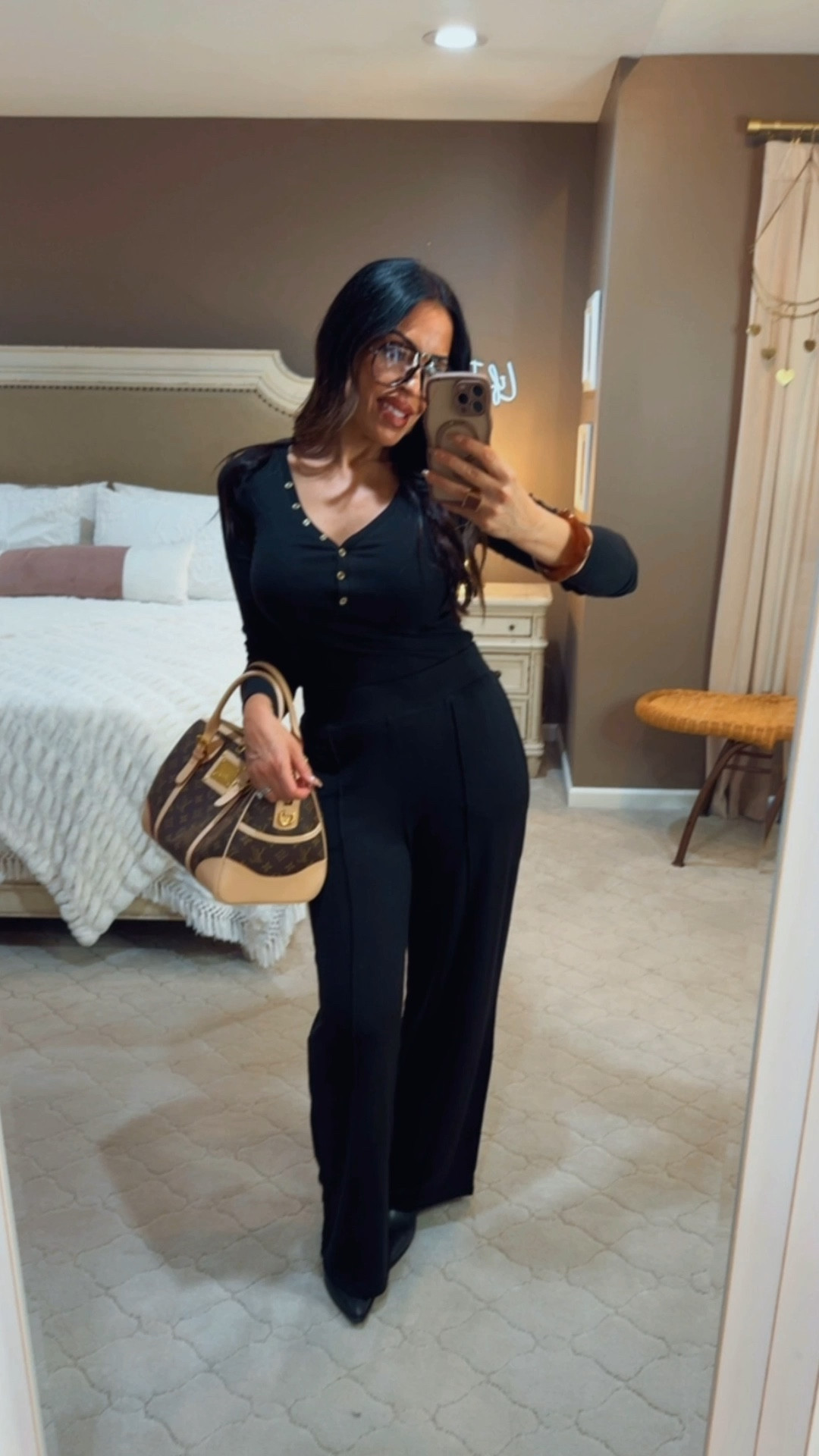 Raise your hand if you’ve ever been sitting at your desk at work and feel like your pants are closing in on you 🖐️🙋🏻‍♀️! It’s the worst feeling!!! I promise this pair will never feel that way. You’re going to LOVE pulling these on! They come in other colors and are sized generously! I’m wear a small. Grab my henley too! I wear it constantly!🤩🖤🙌🏻
#walmartstyle #workpants

#LTKStyleTip #LTKFindsUnder50 #LTKOver40