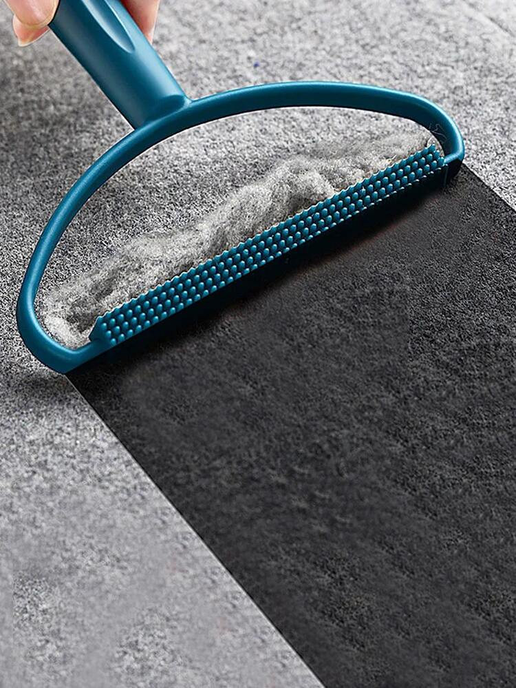 1pc Random Color Lint Brush | SHEIN