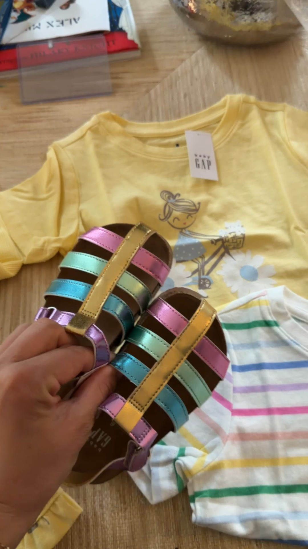 Gap is 40% off right now! 


Gap kids
Baby style
Toddler girl 

#LTKSaleAlert #LTKKids #LTKBaby