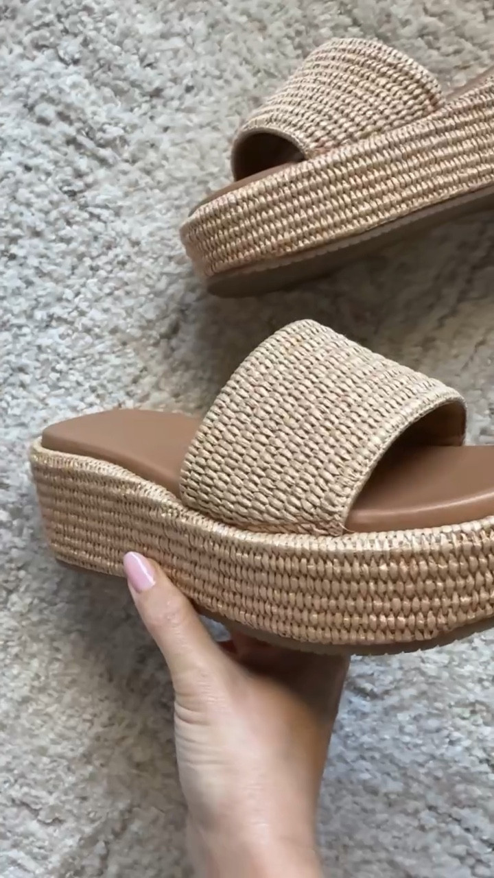 Platform sandals
Sandals 

#LTKSeasonal