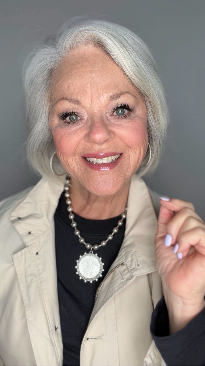 WOW lashes!! 💫

Watch the magic happen as we lift, define, and add serious volume with the NEW Dior mascara… and WOWZERS is right 😍 No clumps, no heaviness—just fluttery, fuller lashes that open up the eyes beautifully on mature skin.

Because confidence doesn’t fade—it gets better with every swipe ✨

#LTKOver40 #LTKgrwm #LTKBeauty