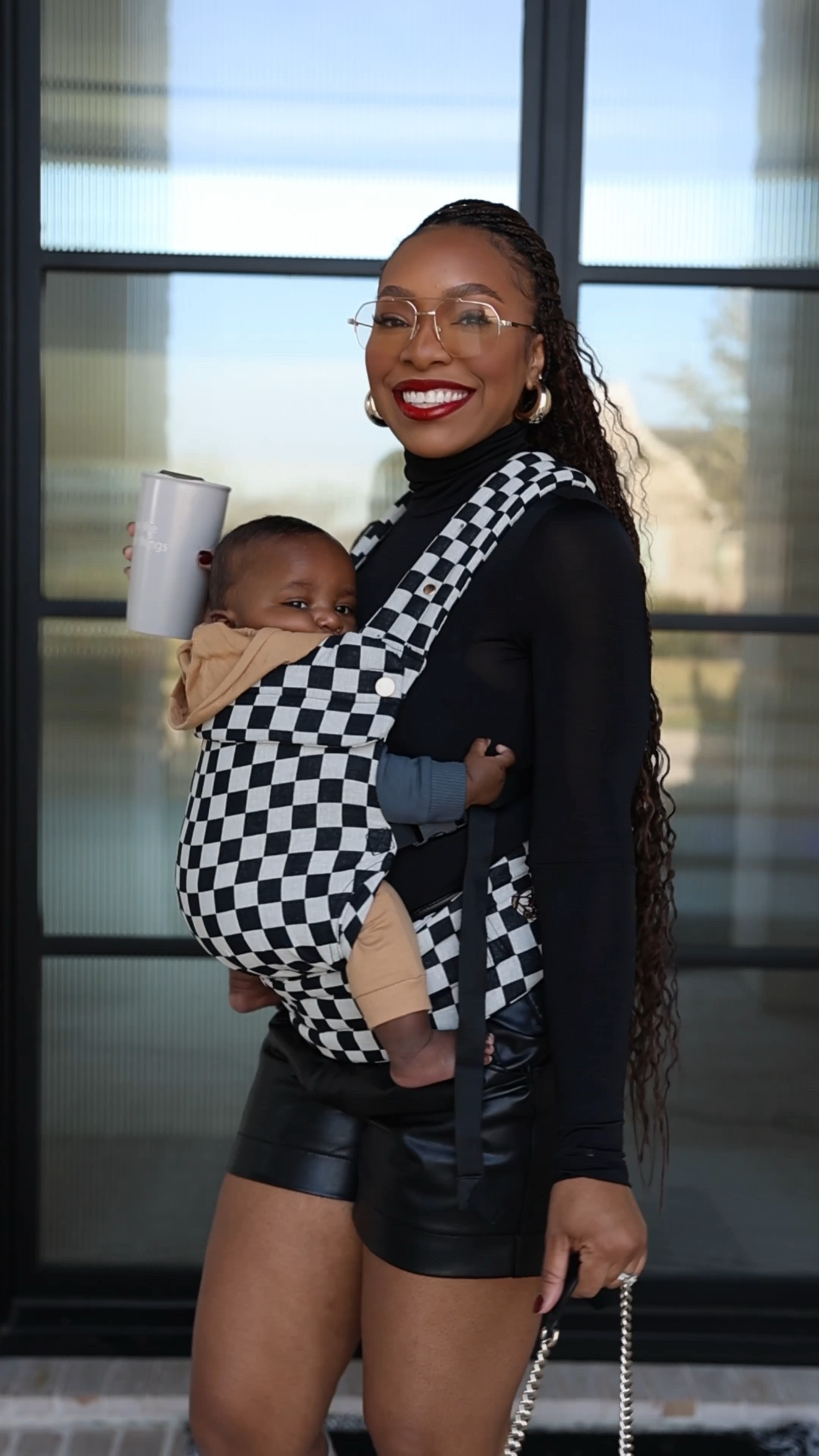 The Savvy Mom Must-Haves: Baby Carrier edition 👶🏾✨ obsessed with this baby carrier under $150 that doesn’t compromise style or functionality🙌🏾 #momhacks #momfinds #mommusthaves 

#LTKBaby #LTKBump #LTKFindsUnder100