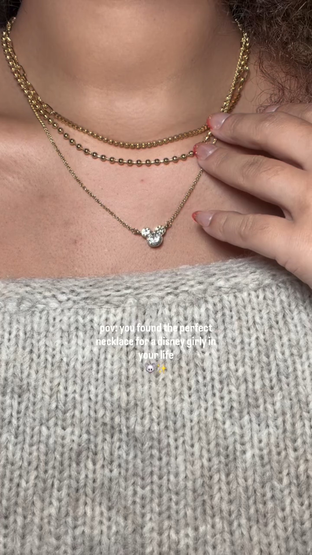 how perfect is this necklace from @baublebar?! 😍 it makes perfect gift for any disney girly in your life!! plus, it’s on sale right now for cyber monday - only $15 for this necklace (original price is $78)!! 🐭🎄✨ 

the rest of the site is also 30% off & 20% off custom items! happy shopping 🎄✨ 

#gifted #baublebardisney #superfanbybaublebar #disneycreator #cybermondaysale disney style
