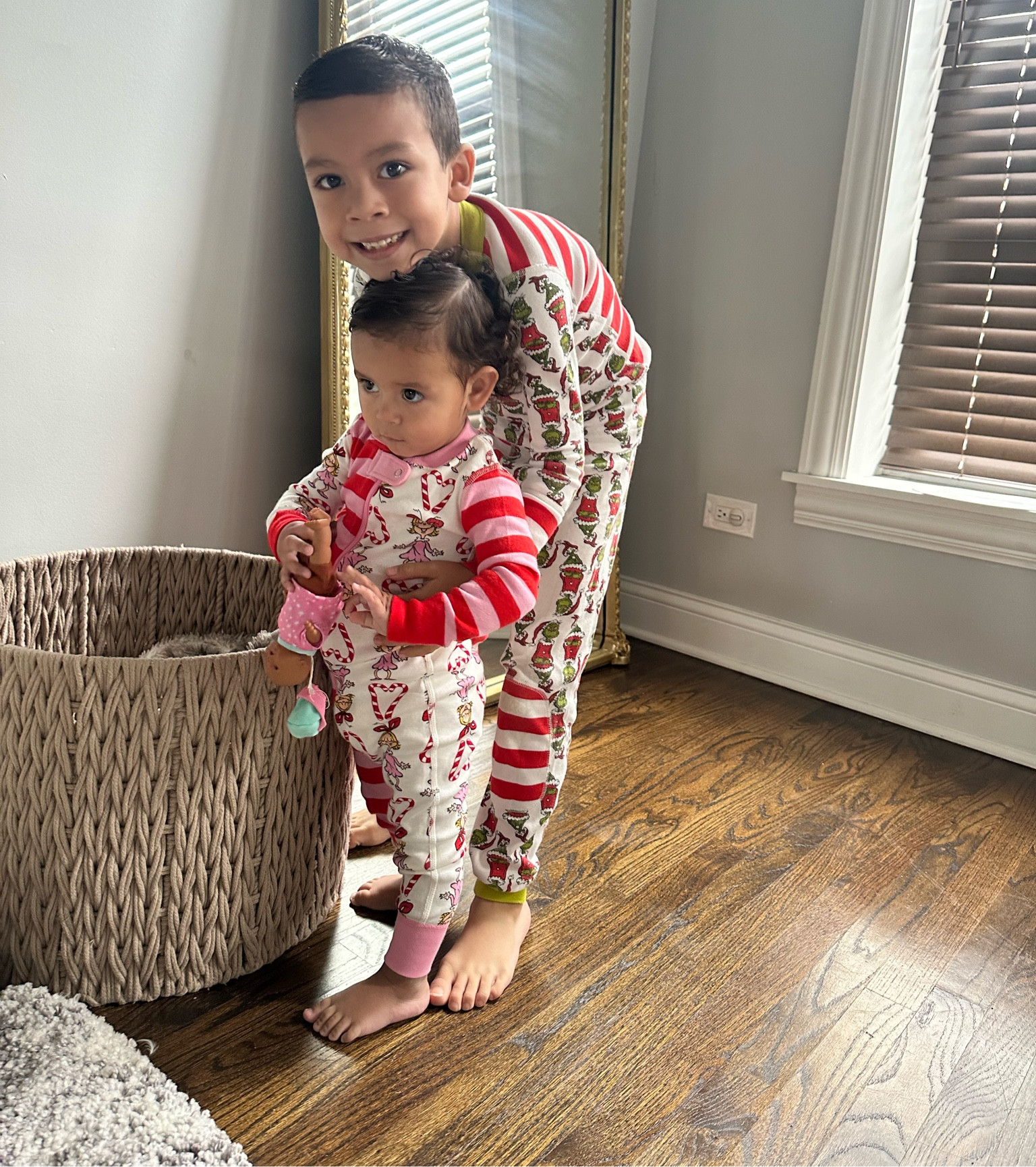 Dr Seuss Grinch pajamas and Cindy Lou baby pjs, matching sibling pjs, Hanna Andersson, sale alert, long John pj set, zip sleeper, Jaclin Natale 



#LTKfindsunder50 #LTKkids #LTKHolidaySale