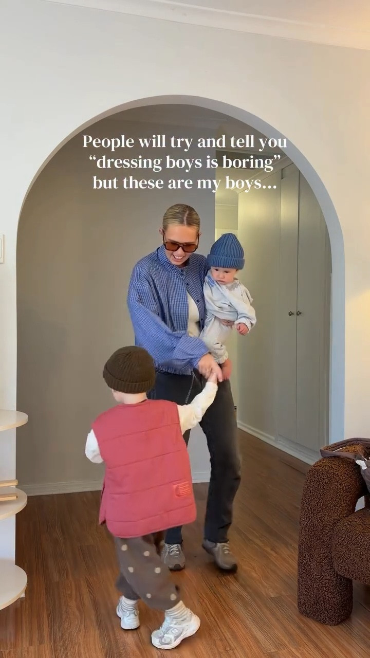 And those people are shopping in the wrong places 🙈 

#boymum #boysclothes #toddlermum #toddlerclothes #boystyle