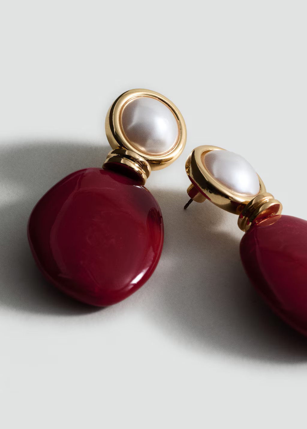 Mixed resin earrings maroon - Woman - One size - MANGO | Mango (US/MX/AU)