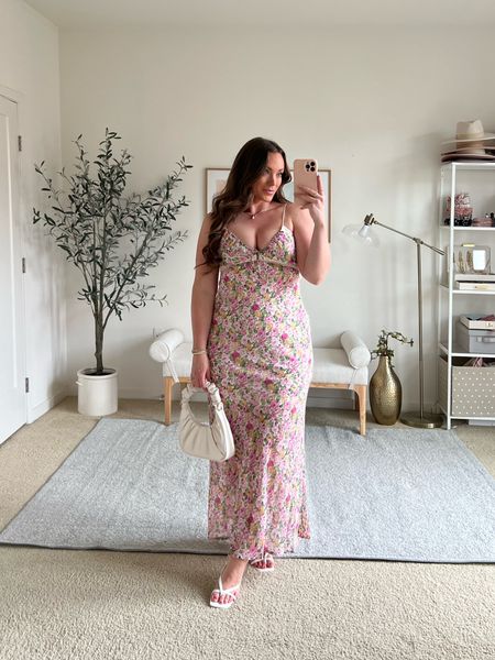 The most gorgeous beautiful floral dress. I sized up to a ten- room for butt and hips. The straps on this dress are super stretchy, lay so comfortably. I love that the chest is adjustable as well. 

use code 20BRITTANYANN 🌸

Guest wedding dress, baby shower dress, bridal shower dress

#LTKSpringSale #LTKSeasonal #LTKmidsize