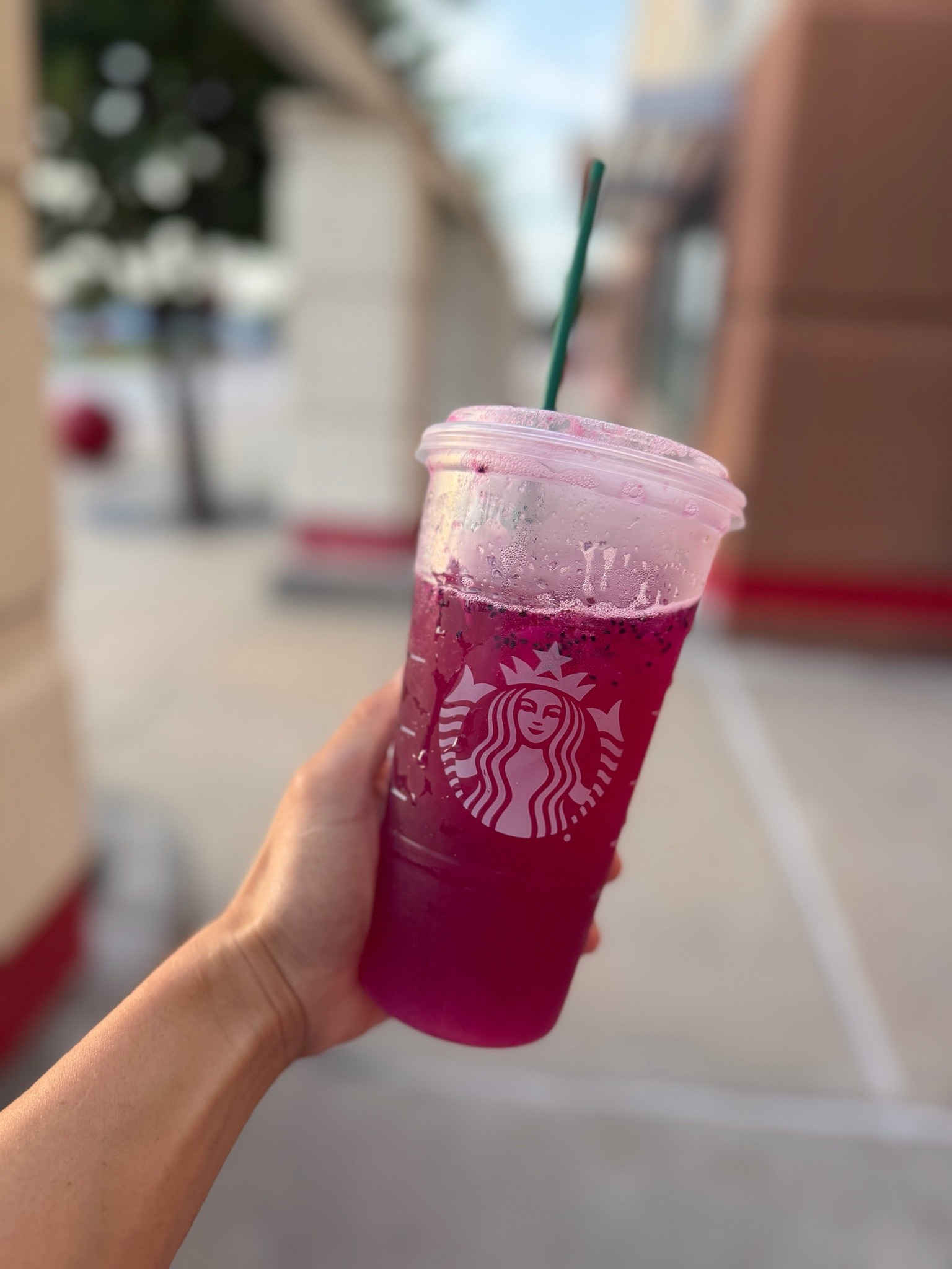 #ad Sports Mom checklist: Water. Check. Bug Spray. Check. Snacks for everyone? Check, check and check! @starbucks Mango Dragonfruit Lemonade Refresher for me? Check. And this tropical-inspired pick-me-up may be the most important thing on the list. The refreshers can be made with no caffeine but if you are a sports mama you are probably always looking for an extra boost like me so you can make it an energy refresher that includes caffeine and B vitamins!

#targetpartner #target #starbuckscreator @Target 

https://on.ltk.com/+m5sPb7AdPhEkR2vQaqoVrw