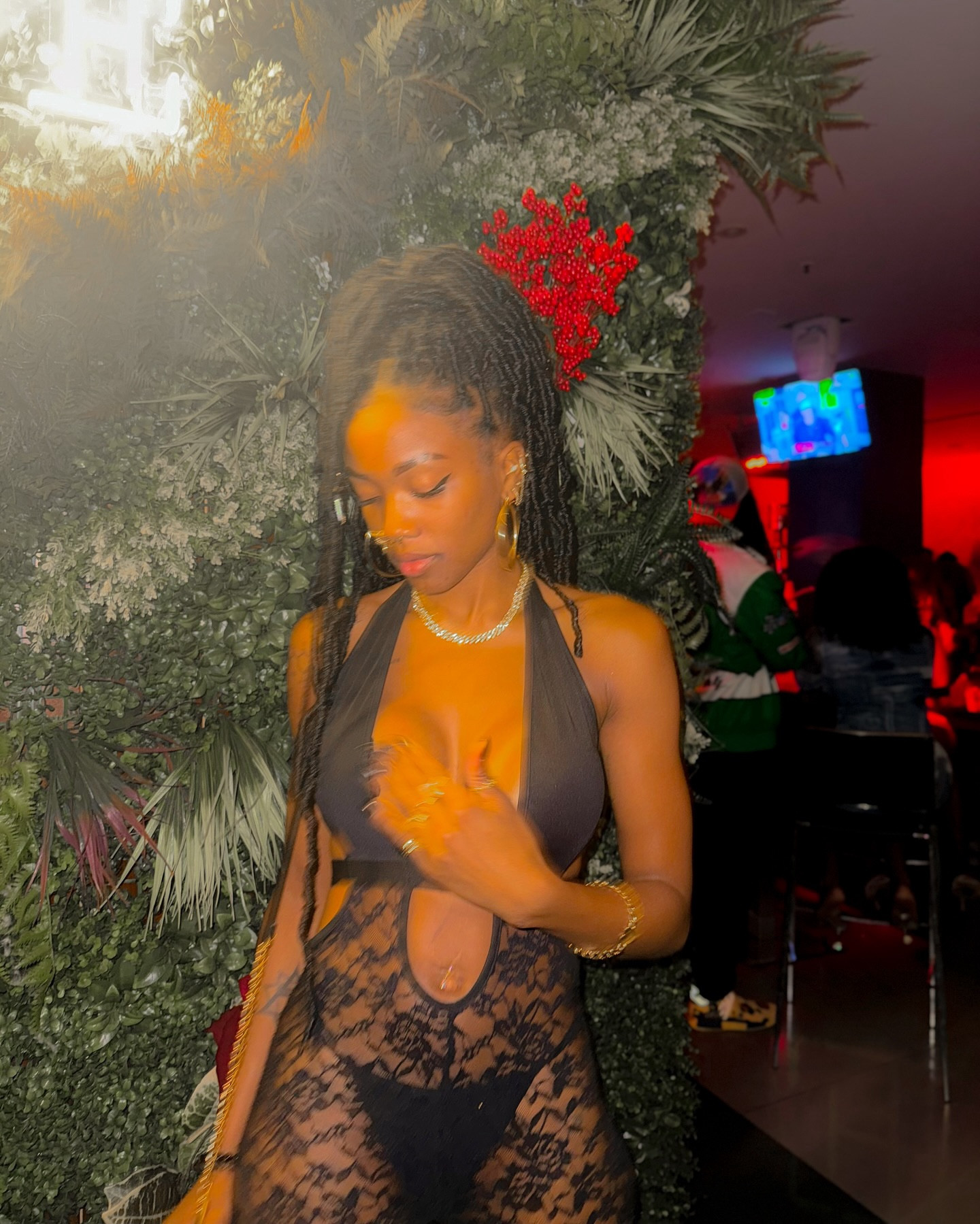 Oh my word—EFW DC! 🥹🔥👇🏽

Day 1 was EVERYTHING!✨🤗

Y’all pulled up to @barcodedc and showed ouuutttt okayyyyyyyy.🥹

Thank you to our dope @ebonyfitweekend team and circle for making sure everything ran smoothly as always.

We love y’all and we’re ready to keep the energy flowing tonight. No matter what’s going on in life right now allow this weekend to be your reset.

Reset.Recharge.Realign.Re-enter. 🖤

We’ll see you tonight darlings! 🖤✨🫶🏽

•

🖤EFW FOUNDER: @gslones17eff @ashnicole17eff @ebonyfitweekend @ebonyfitvideos 

🖤EFW TEAM: @fitwithcj @altagraica @jasssfitness_ solcotheintern @thebrittanydesha @kiera.janelle @briannaxo7 @physiquemonique @coachsmitty42