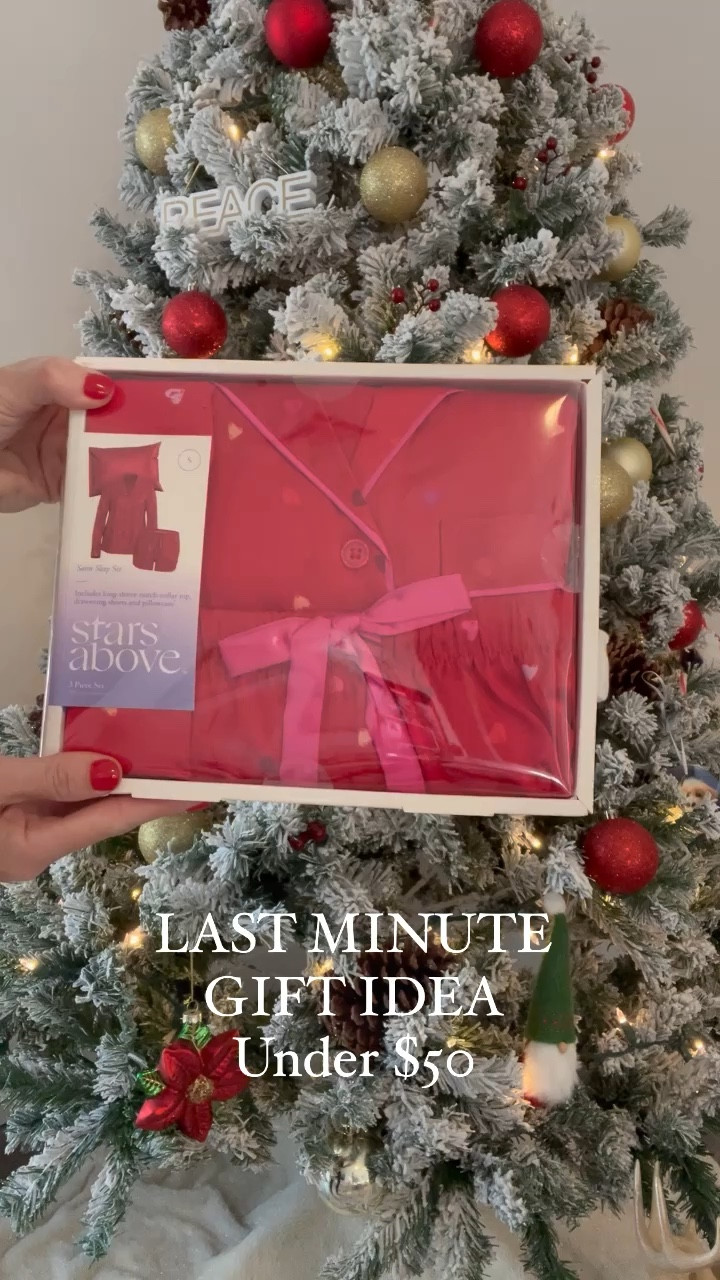 Gift Idea under $50❤️

Gift for her, Gift guide for her, womens pajamas, gifts for her under $50

#LTKGiftGuide #LTKHoliday #LTKfindsunder50